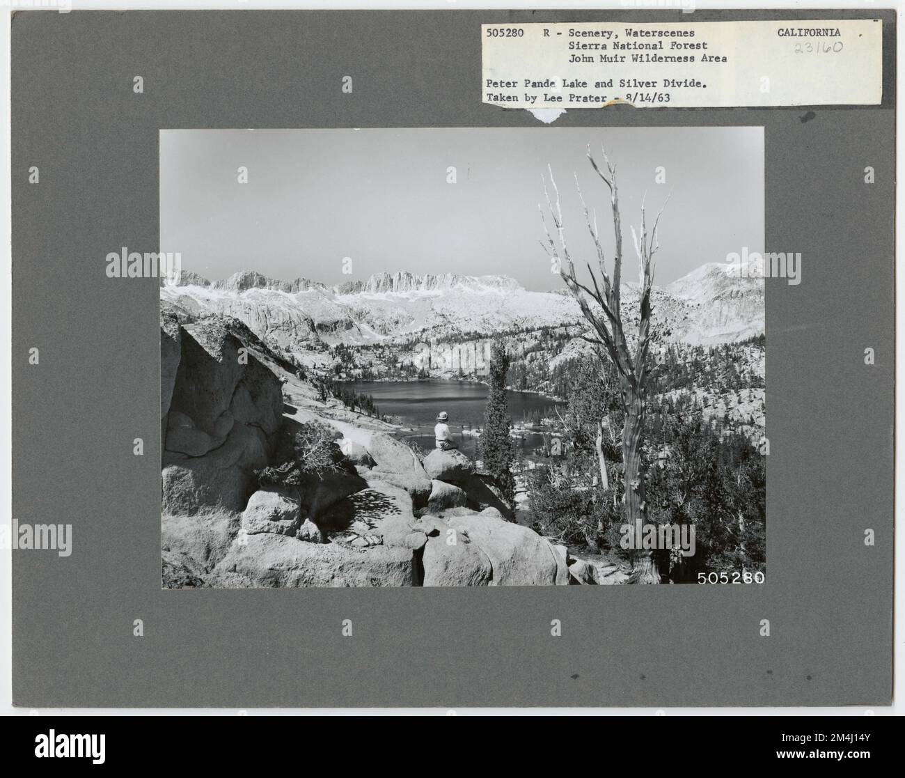 Seenszenen - Kalifornien. Fotografien zu National Forests, Resource Management Practices, Personal sowie Kultur- und Wirtschaftsgeschichte Stockfoto Seenszenen - Kalifornien. Fotografien zu National Forests, Resource Management Practices, Personal sowie Kultur- und Wirtschaftsgeschichte Stockfoto