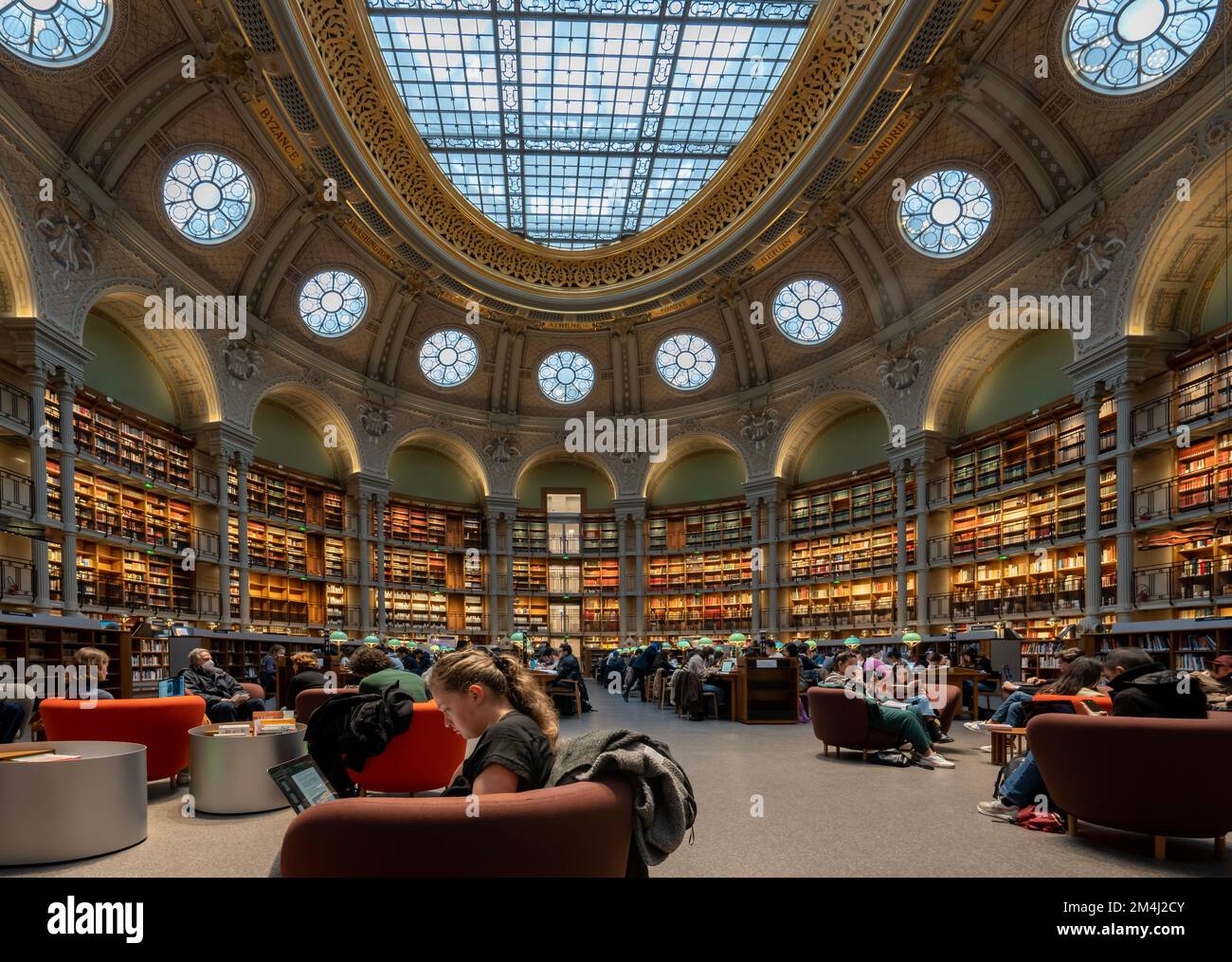 Bibliotheque Nationale de France Richelieu. Blick in den ovalen Leseraum Stockfoto