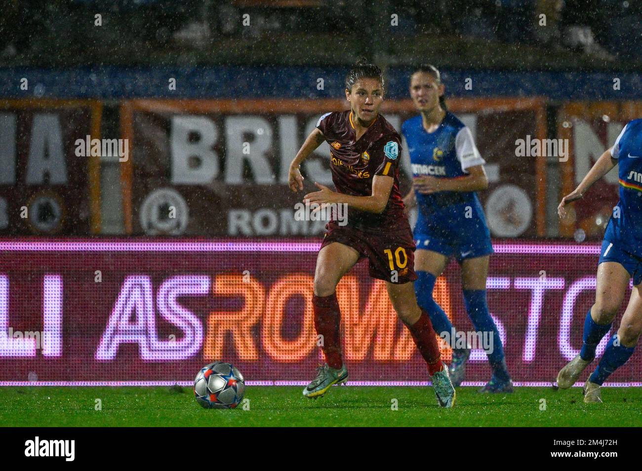 St P lten Stadion Fotos Und Bildmaterial In Hoher Aufl sung Alamy st-p-lten-stadion-fotos-und-bildmaterial-in-hoher-aufl-sung-alamy