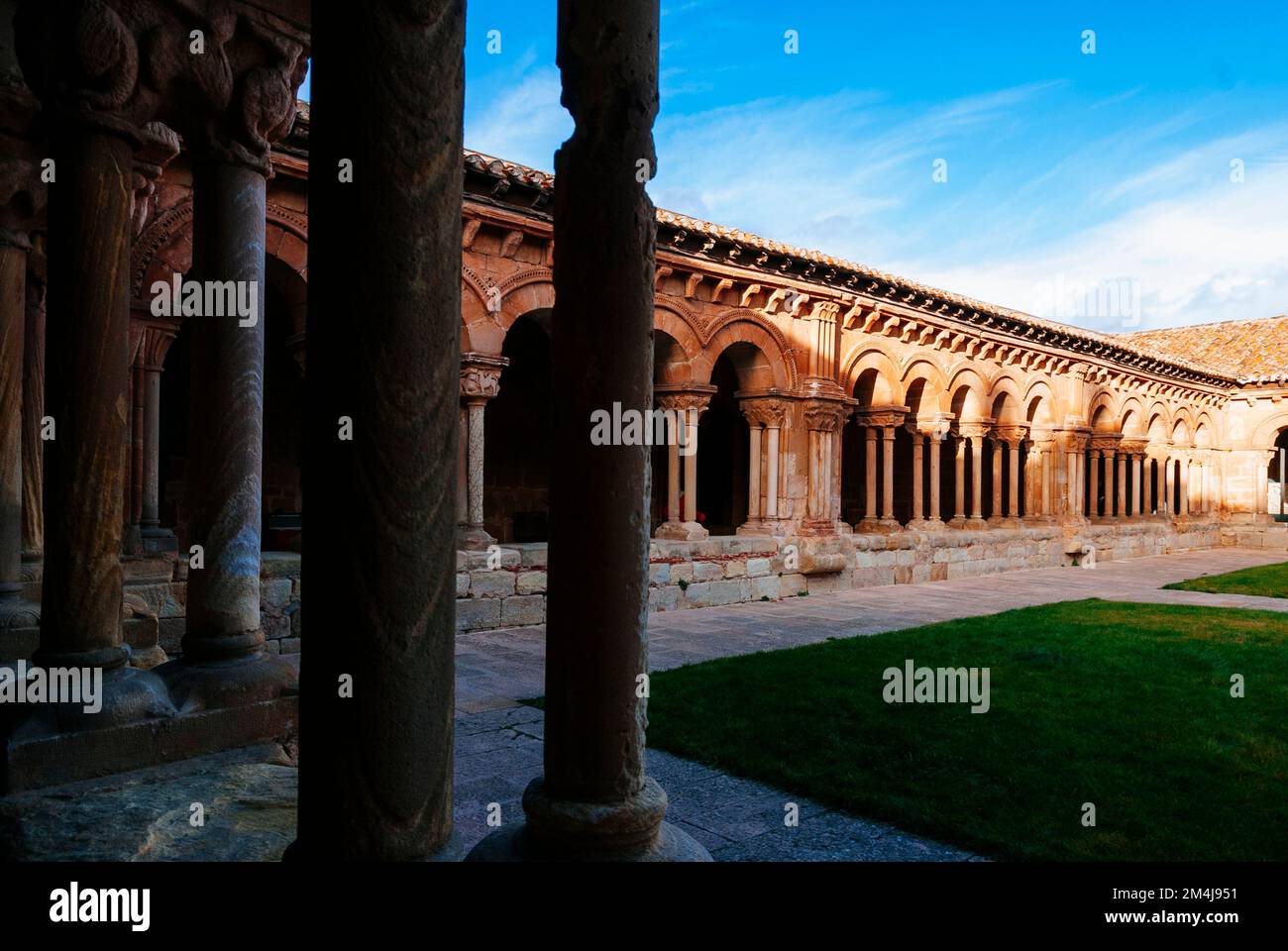 Das Kloster. Die Ko-Kathedrale San Pedro ist ein mittelalterliches Gebäude. Es ist in der römisch-katholischen Diözese von Osma-Soria. Soria, Castilla y León, Spanien, Europa Stockfoto