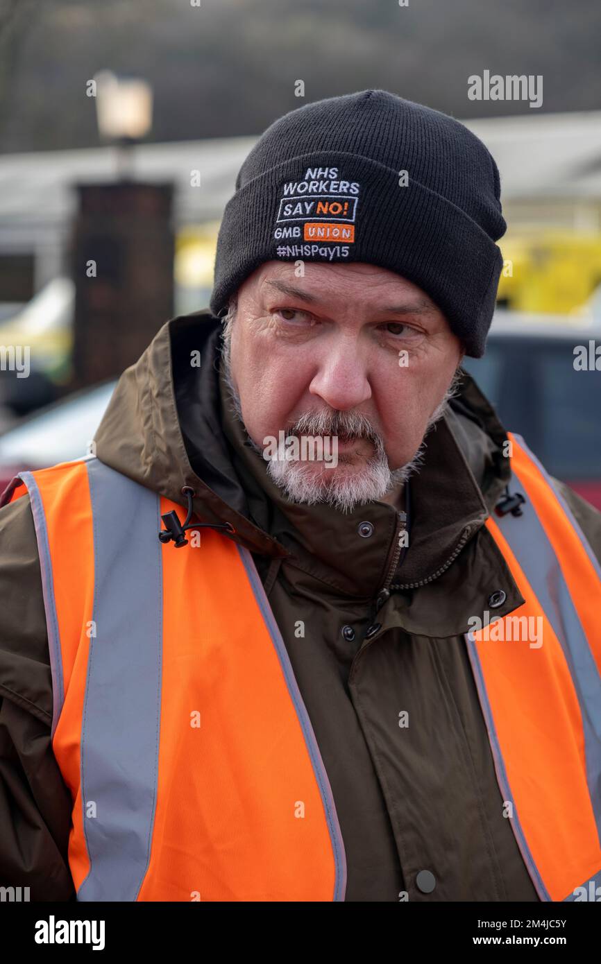 Rhondda Cynon Taff, Wales, Dezember 21. 2022. Streikposten- und Standortbilder von Arbeitskampf im Hawthorn Ambulance Depot in South Wales. GMB U Stockfoto