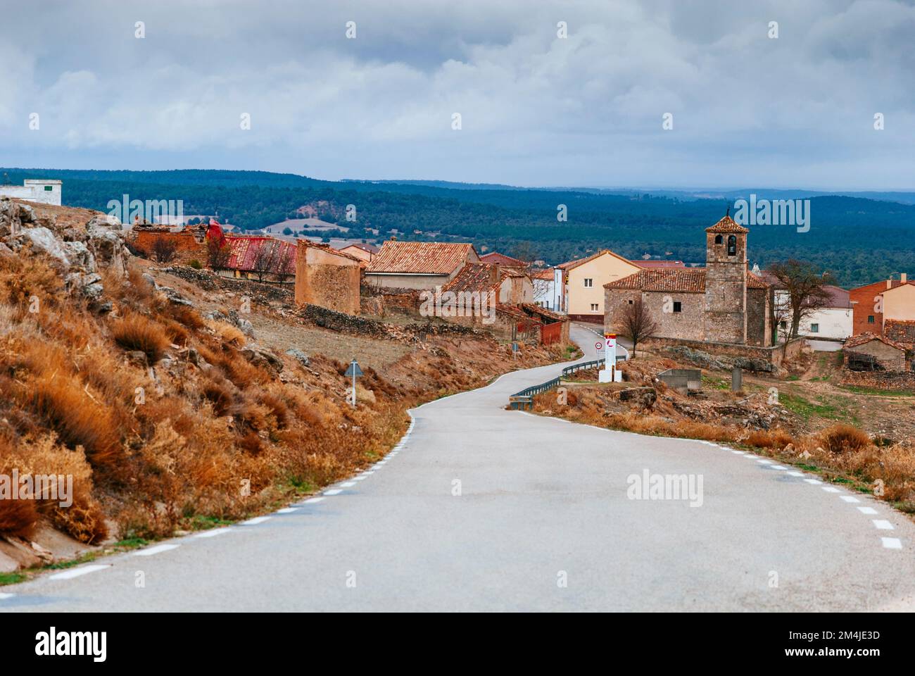 Blick auf das Dorf Gormaz. Gormaz, Soria, Castilla y León, Spanien, Europa Stockfoto