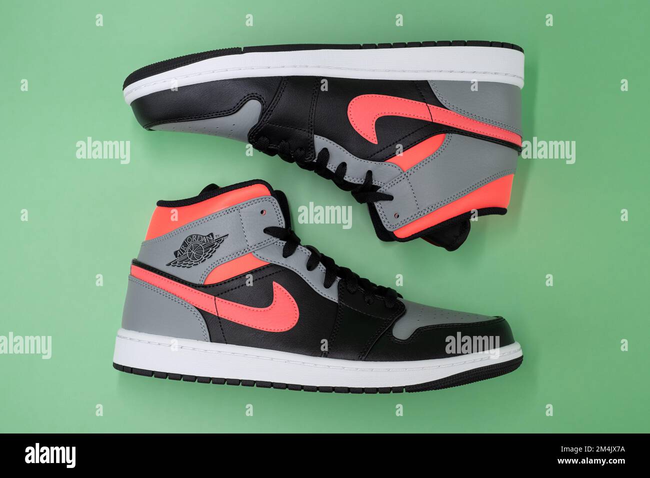 Nike jordan custom deals