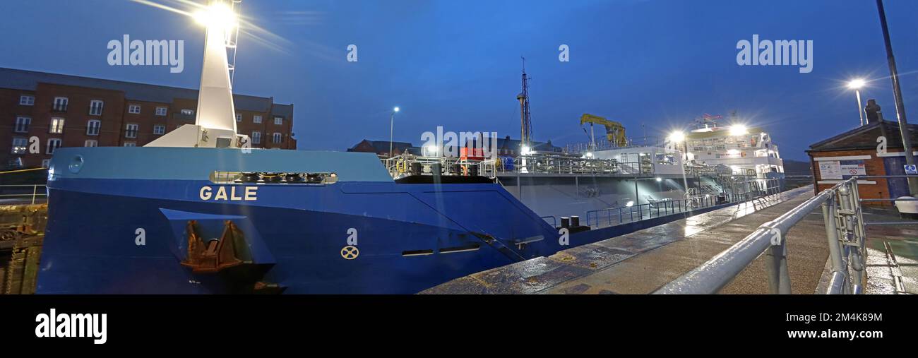 Dutch Gale Flüssiggastanker Rotterdam IMO9876335 – Unterstützung der Versorgung Großbritanniens mit Erdgas aus Norwegen in Latchford, Warrington, Dec2022 Stockfoto