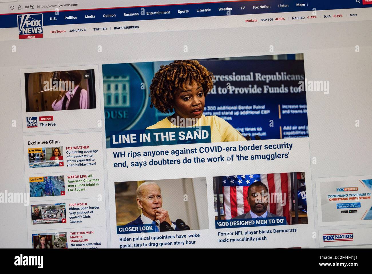 Haupt-/Titelseite auf der Fox News-Website ohne Erwähnung der Eilmeldung vom 6. Januar Ausschussbefassung von Präsident Trump, 19. Dezember 2022. Stockfoto