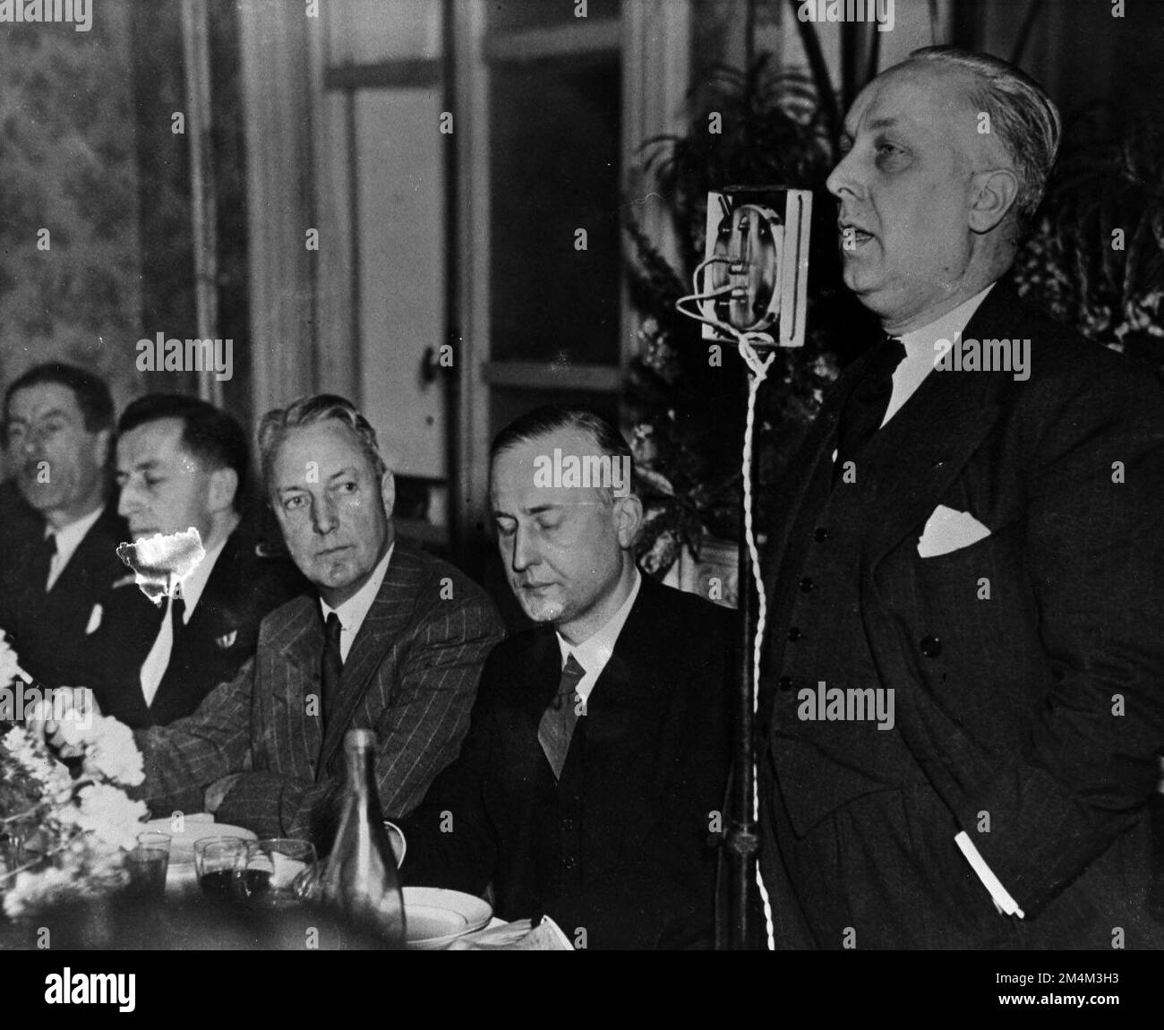 Traktoren aus den USA – vom Marshall-Plan finanzierte Traktoren kommen ...