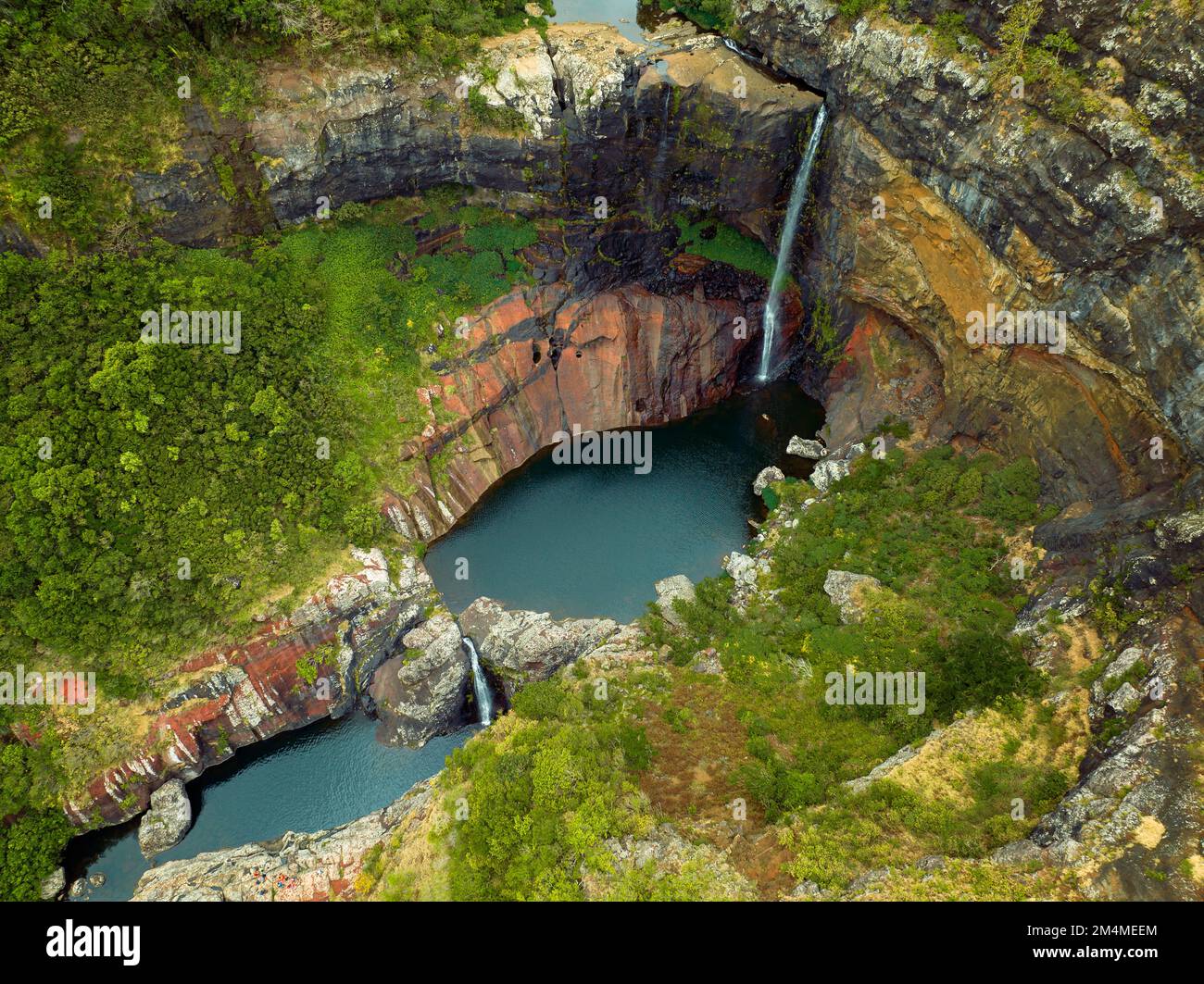 Tamarind Falls andere Namen sind sieben Wasserfälle auf Mauritius Island, Rivière Noire District. Unglaubliche, unberührbare Grünanlage mit sauberem Wasser und Stockfoto