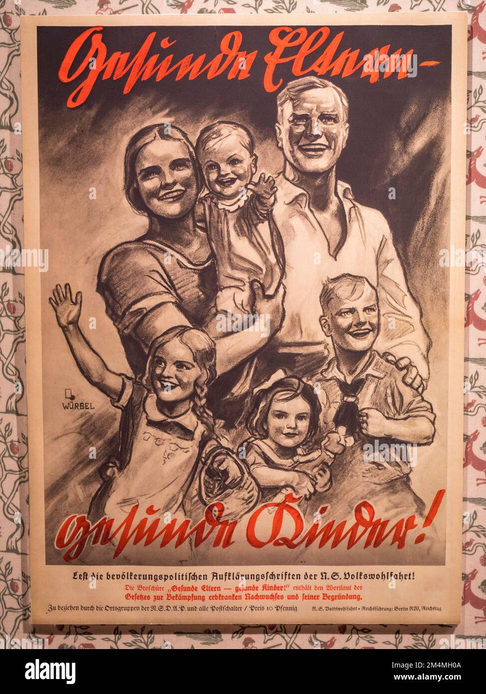 "Gesunde Eltern - Gesunde Kinder!", "gesunde Eltern. Gesunde Kinder!“, Nazi-Propaganda-Poster, um Spenden für Jugendherbergen zu sammeln, IW Museum, London. Stockfoto