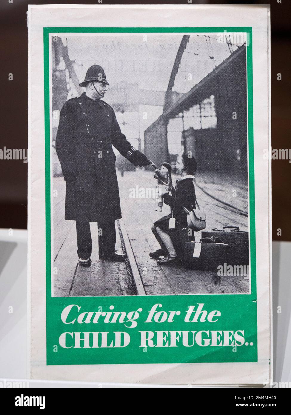 "Pflege der Kinderflüchtlinge...", Pamplet mit Rat für britische Pflegeeltern, Imperial war Museum, London, Großbritannien. Stockfoto