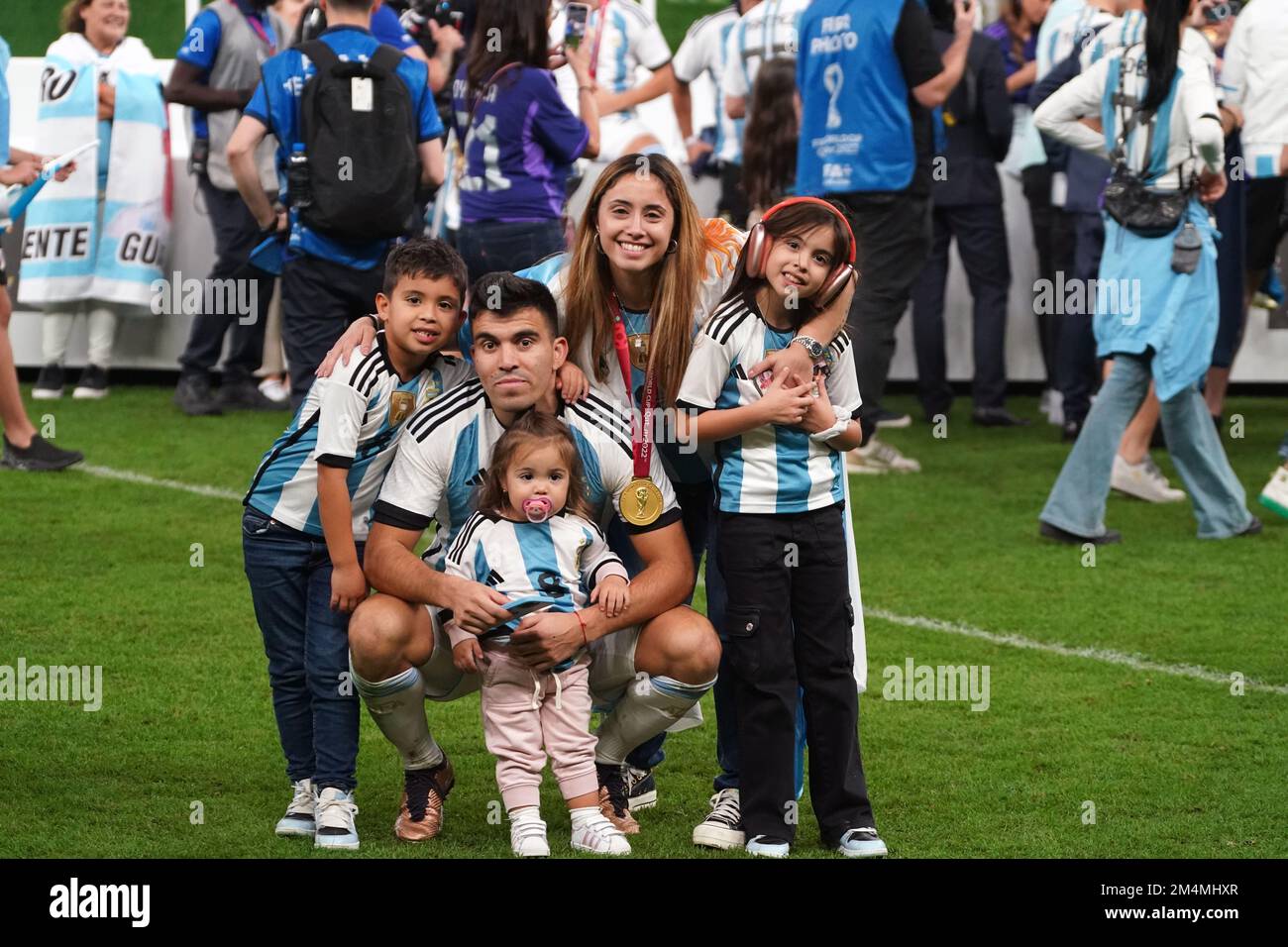 Lusail, Katar. Fifa-Weltmeisterschaft. Übereinstimmung 64. Argentinien gegen Frankreich. 18. Dezember 2022 Marcos Acuña Familie. Stockfoto