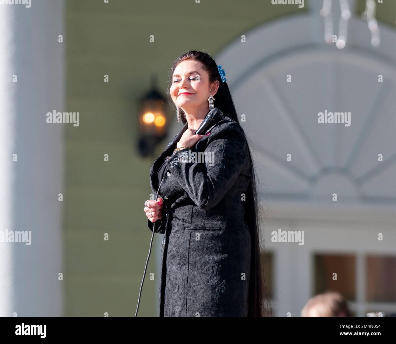 Silver Springs, Florida, USA. 02. JANUAR 2010 American Country Music Singer Crystal Gayle Live. Kredit: Bill Ragan/Alamy Live News Stockfoto