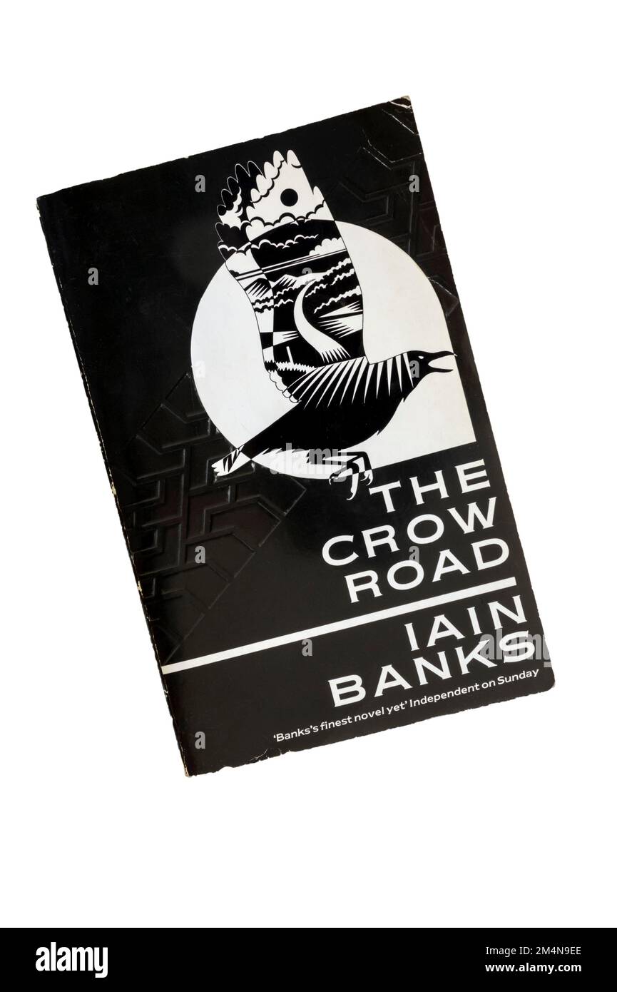 Ein Taschenbuch der Crow Road von Iain Banks, erstmals 1992 veröffentlicht. Stockfoto