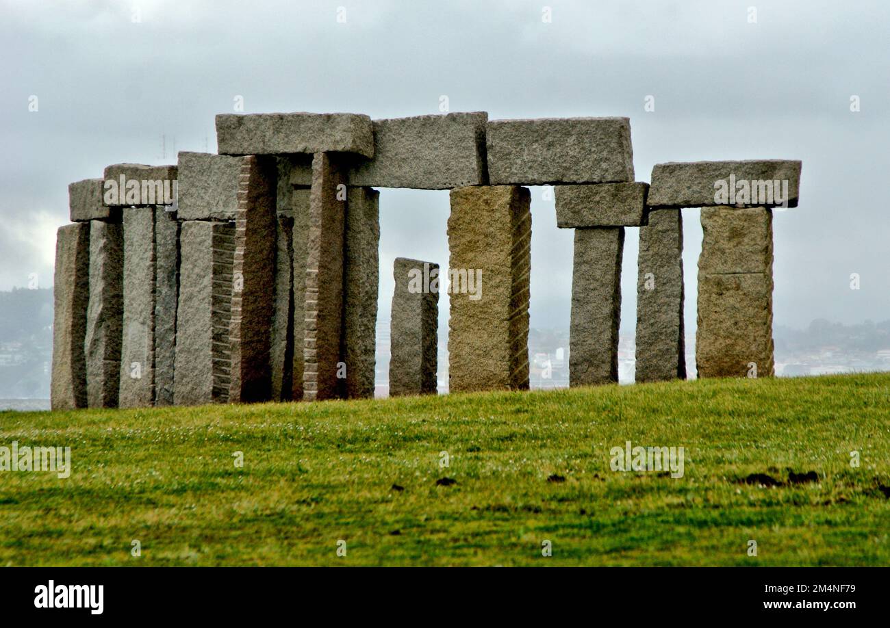 Menhirs for Peace in A Coruna, Spanien Stockfoto