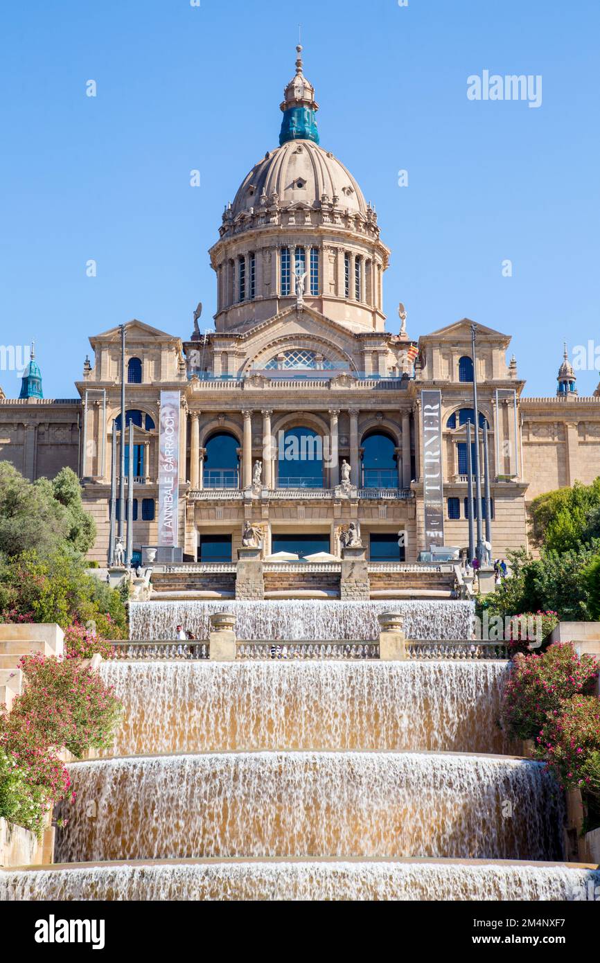 Blick auf die Kunstgalerie des Nationalpalastes Montjuic, Barcelona, Spanien Stockfoto