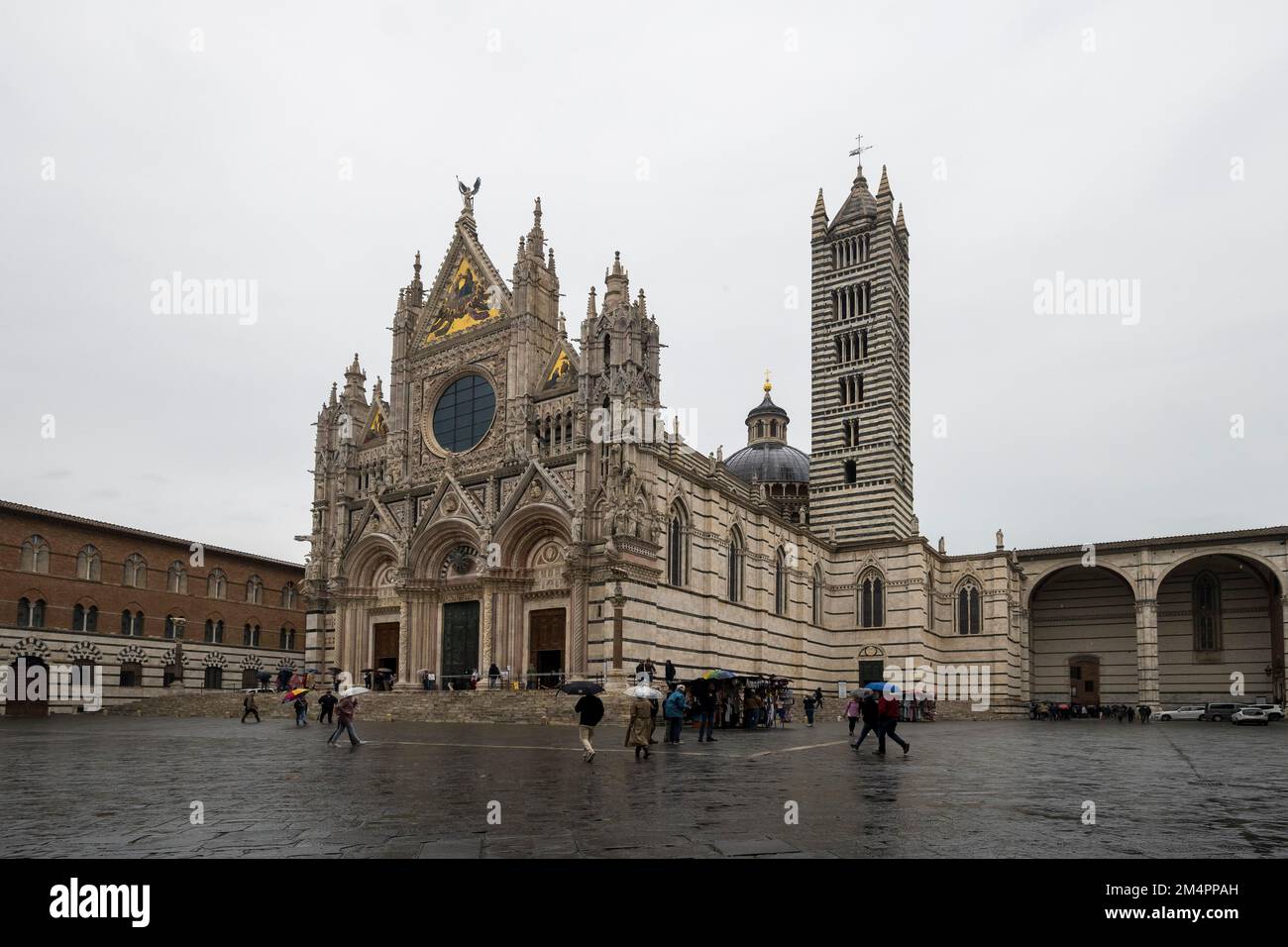 Siena Kathedrale im Regen, gotische Architektur, Siena, Toskana, Italien Stockfoto