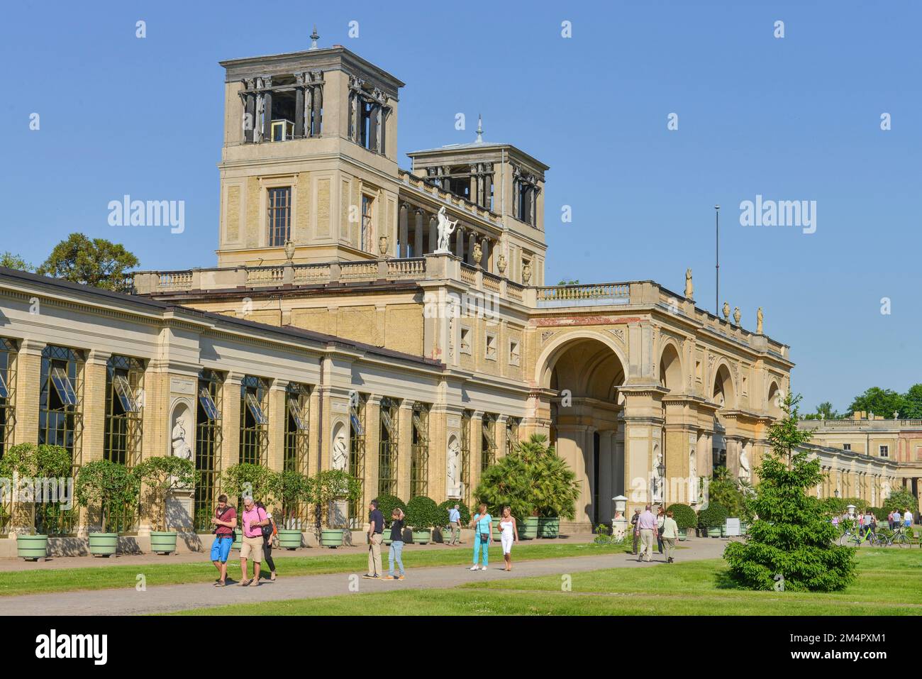 Orangery Palace, Schlosspark Sanssouci, Potsdam, Brandenburg, Deutschland Stockfoto