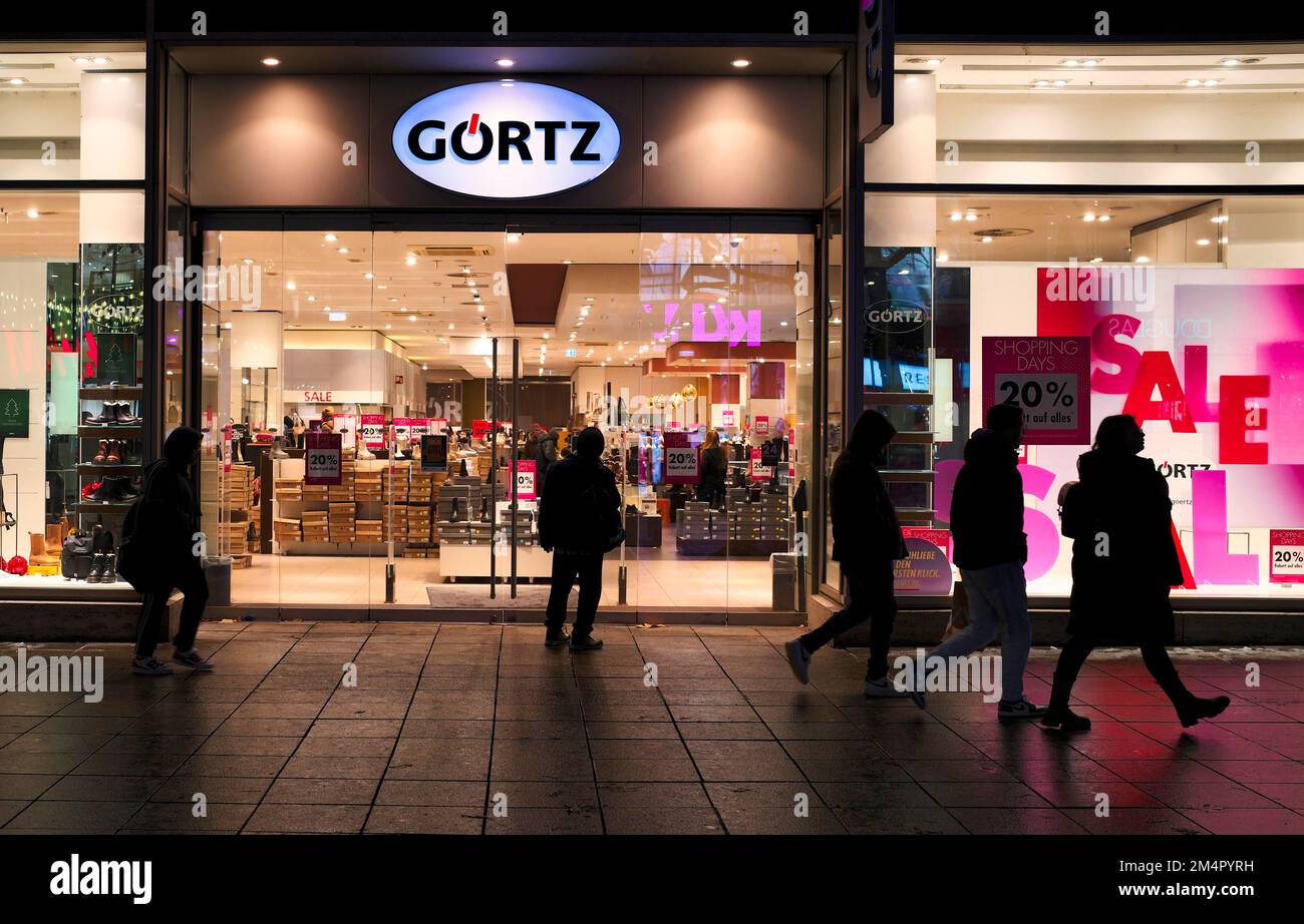 Goertz, Kaufhauskette, Nachtaufnahme, Königsstraße, Stuttgart, Baden-Württemberg, Deutschland Stockfoto