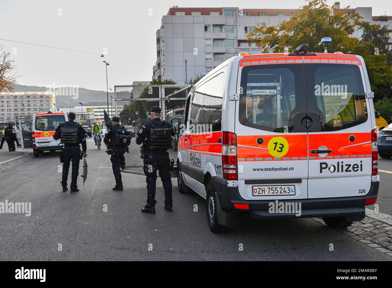 Polizeiauto mit Schutzvorrichtung, Züricher Stadtpolizei, Schweiz Stockfoto