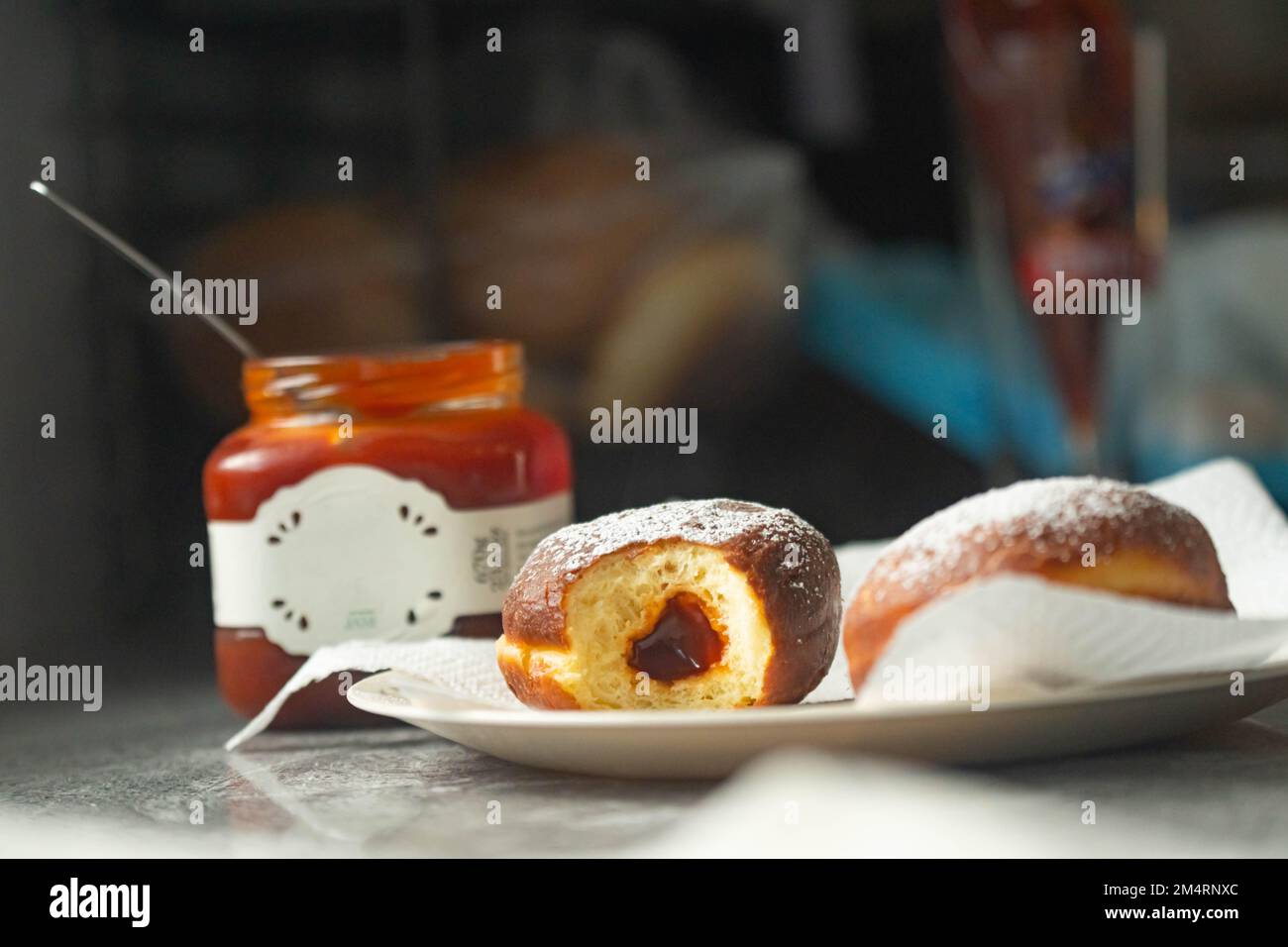 Hausgemachte Donuts kochen Küche Essen Junk, Süßigkeiten kopieren Weltraum Lebensmittel Hintergründe Stockfoto