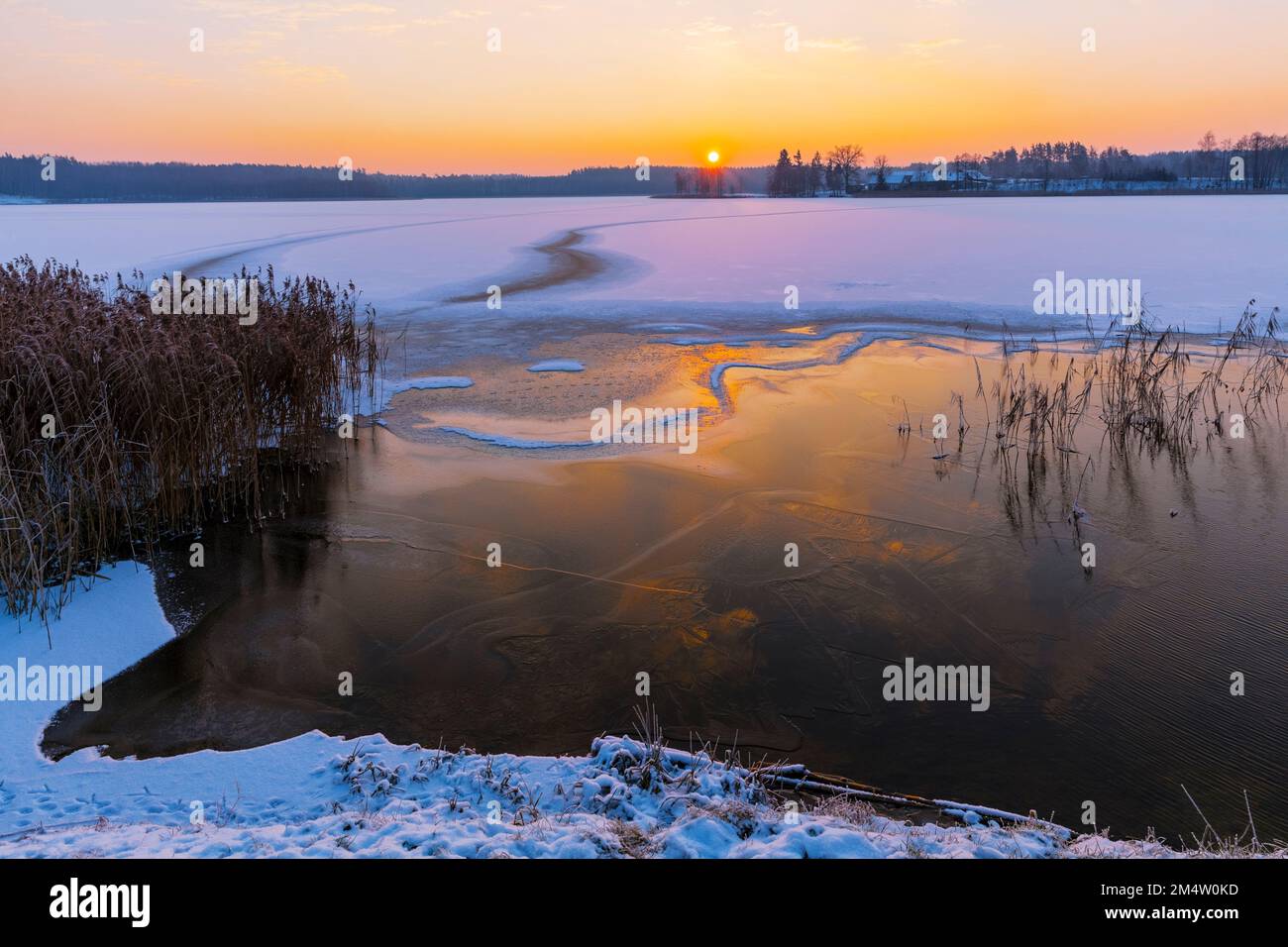 Winter in Warmia und Mazury, Orzyc Lake, Polen Stockfoto