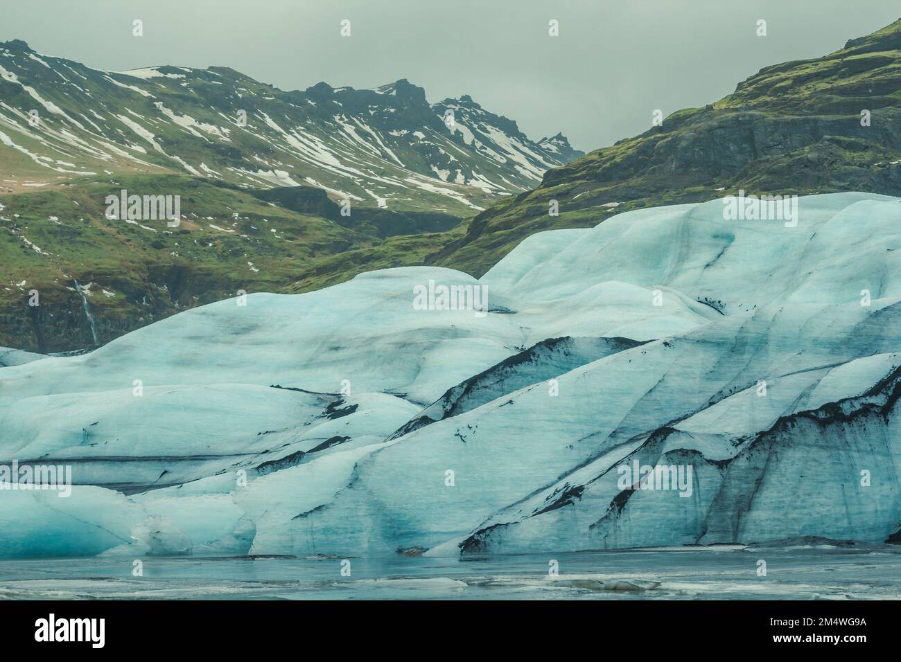 Gefrorene Küste der nördlichen Meereslandschaft Foto Stockfoto