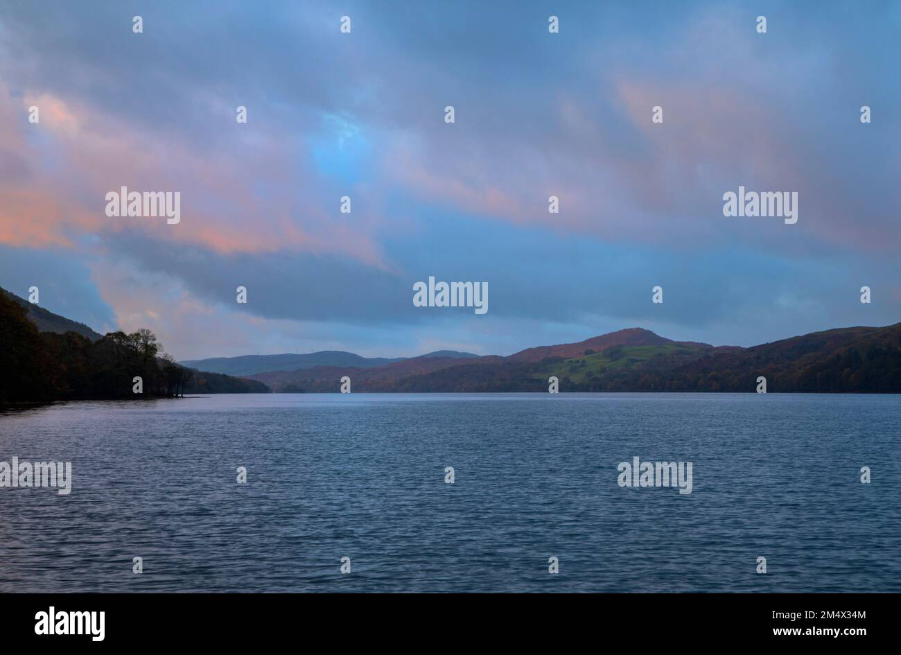 Coniston Water im Lake District Stockfoto