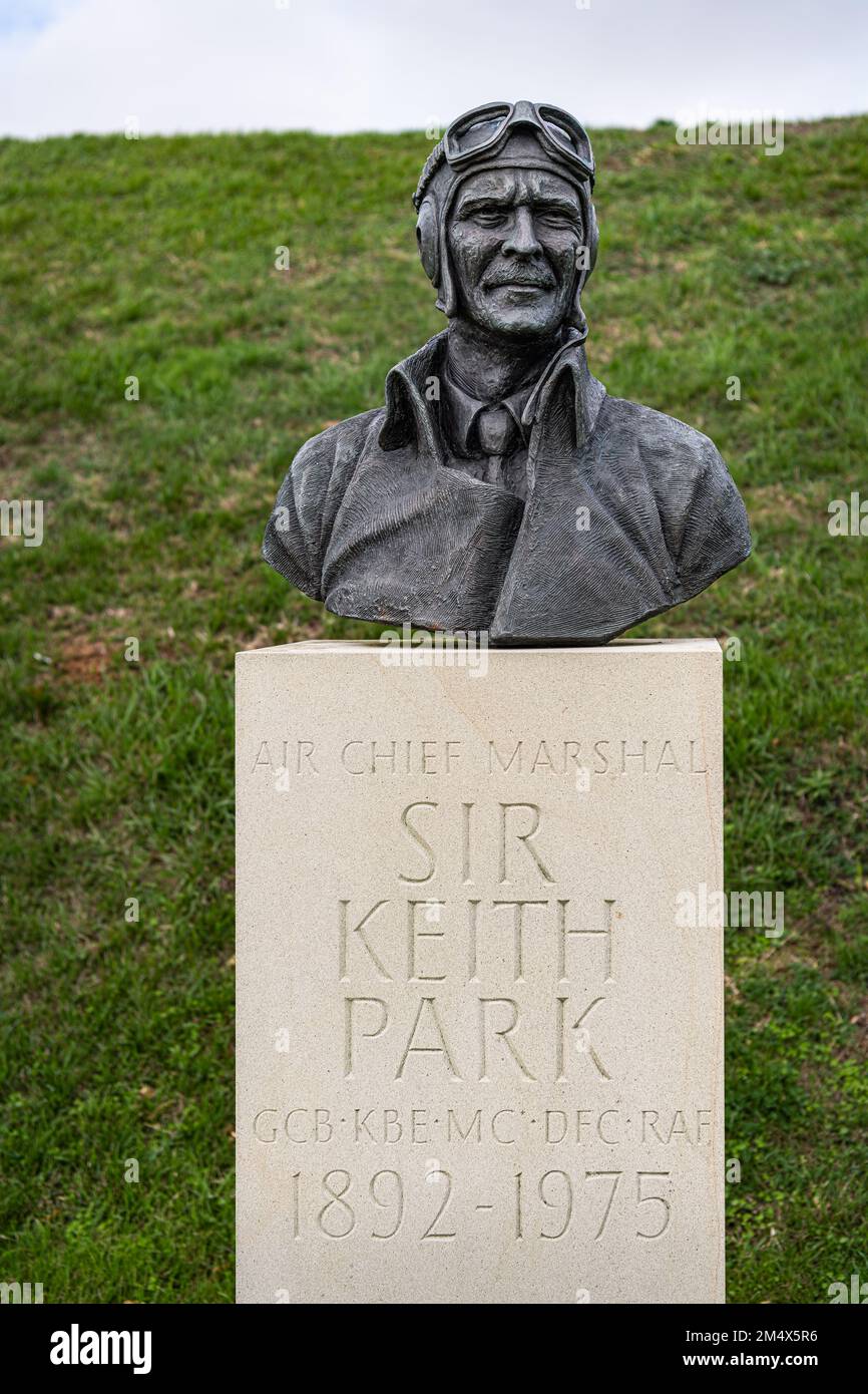 Bust of Battle of Britain RAF Group 11 Leader Air Chief Marshal Lord Keith Rodney Park GCB, KBE, MC Bar, DFC, Capel-le-Ferne, England Stockfoto