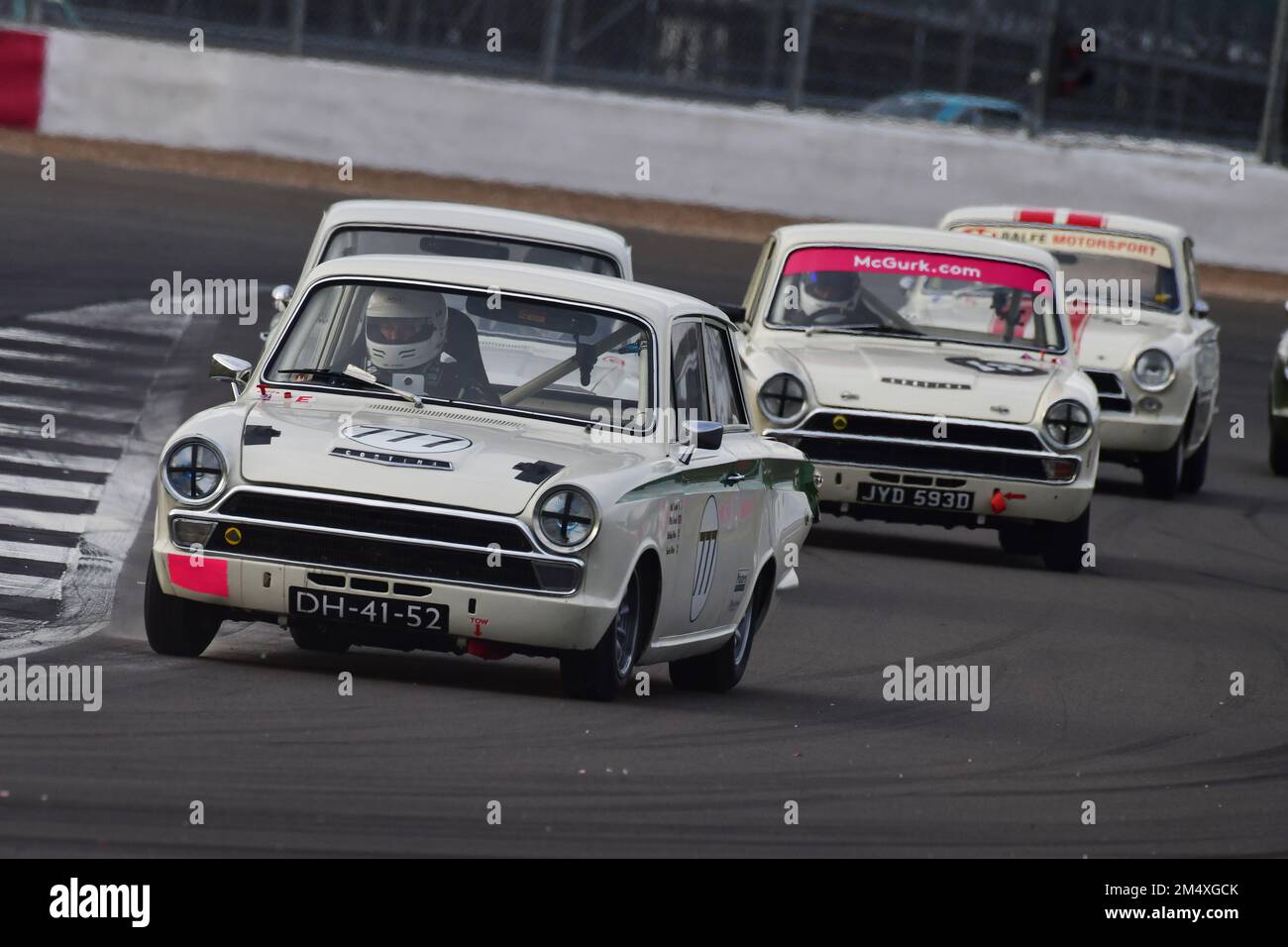 Ollie Streek, Mel Streek, Ford Lotus Cortina, Adrian Flux Trophy für Transatlantic Pre ’66 Touring Cars, vorwiegend V8 Americana vs. UK Races Stockfoto