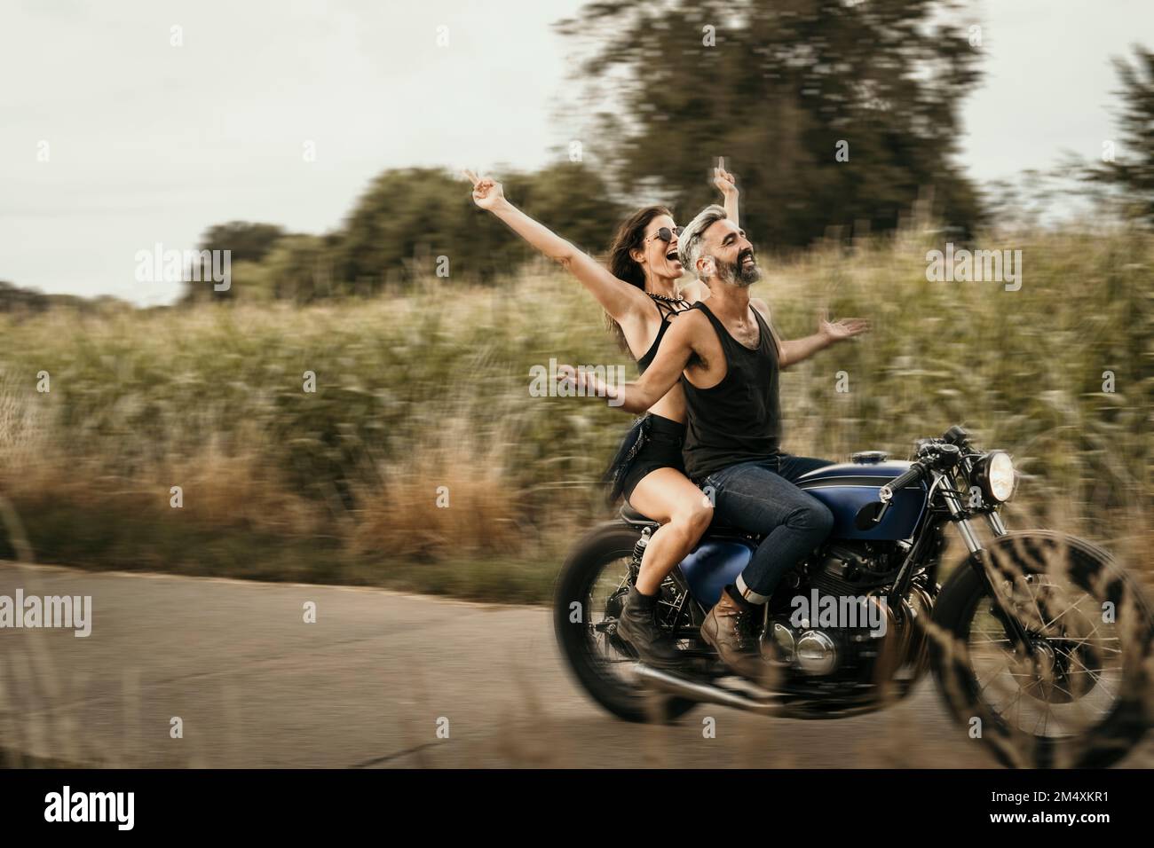 Frauen Die Motorrad Fahren Sprche