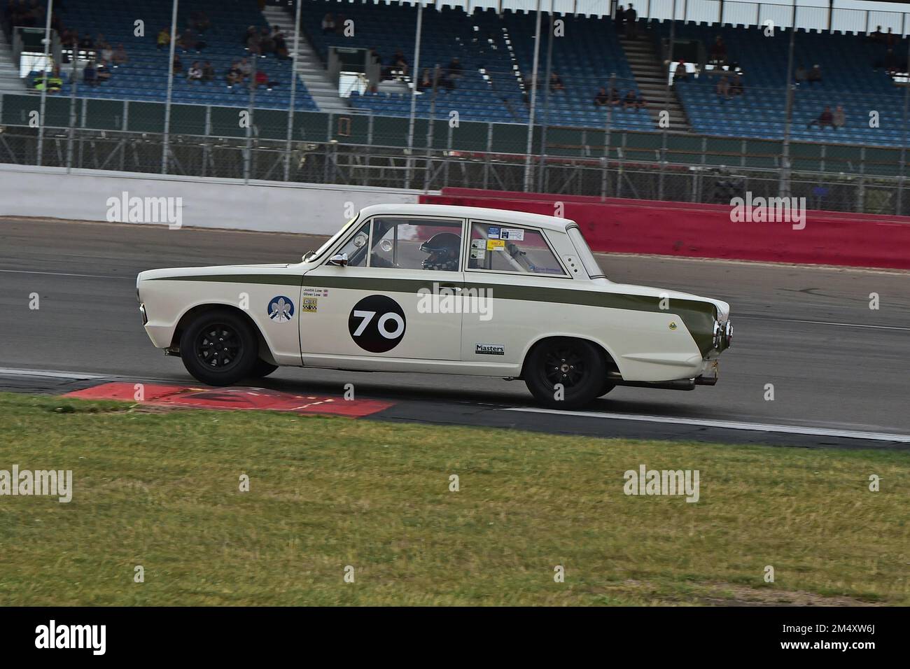 Justin Law, Ford Lotus Cortina, Adrian Flux Trophy für Transatlantic Pre ’66 Touring Cars, überwiegend V8 Americana vs. Die britischen Stalwarts Ford Stockfoto