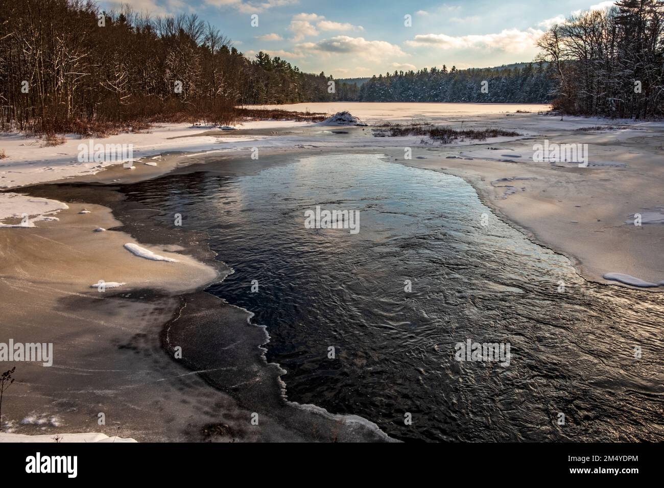 Stone Bridge Pond in Templeton, Massachusetts Stockfoto