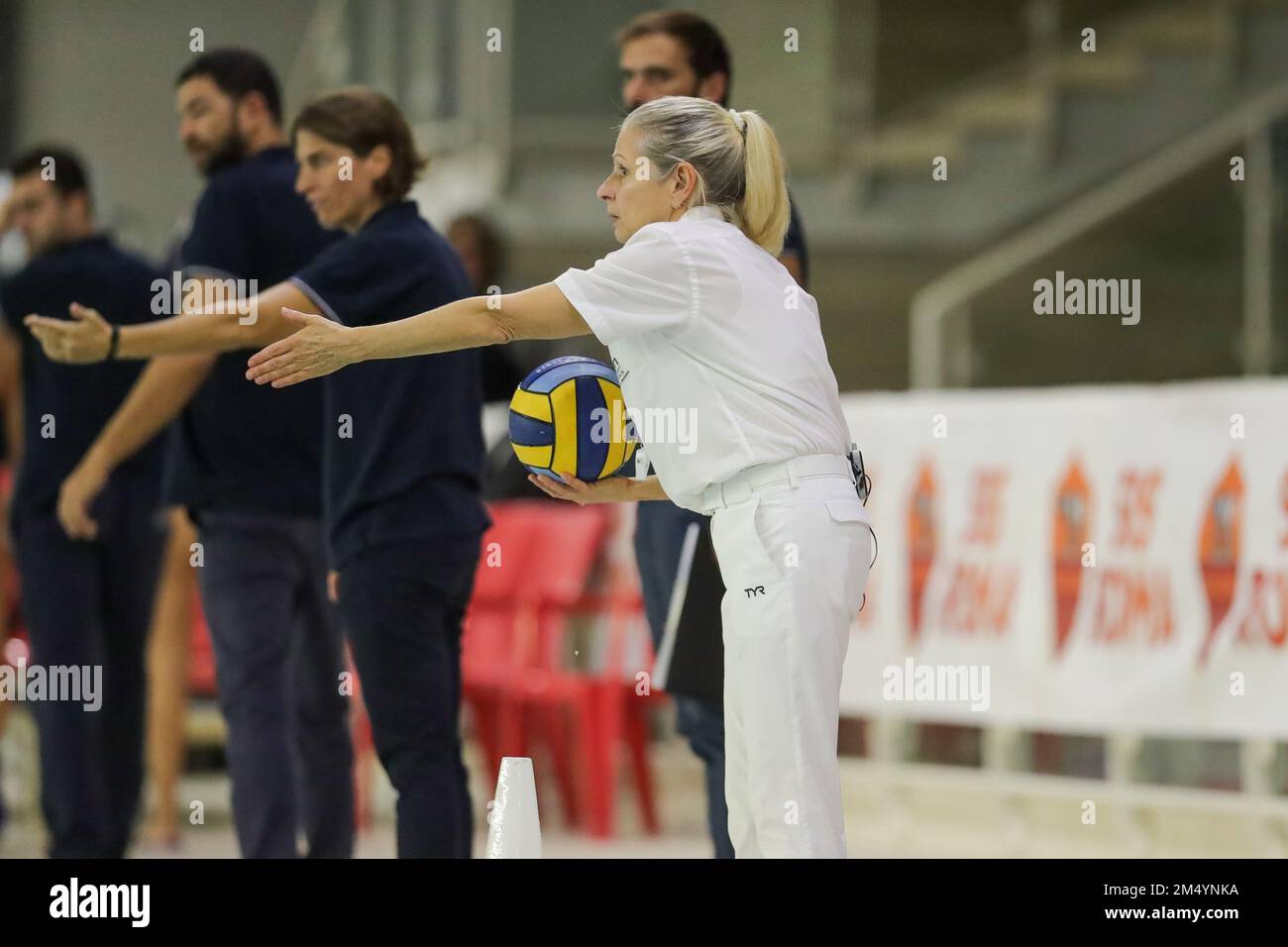 Frecciarossa Water Polo, Rom, Italien, 09. Dezember 2022, Schiedsrichter-Spiel bei SIS Roma gegen NC Vouliagmeni – Waterpolo Women's Champions League Stockfoto