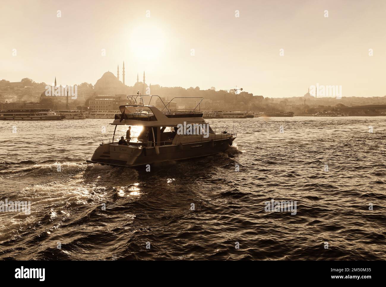 Istanbul Vergnügungsboot Stockfoto