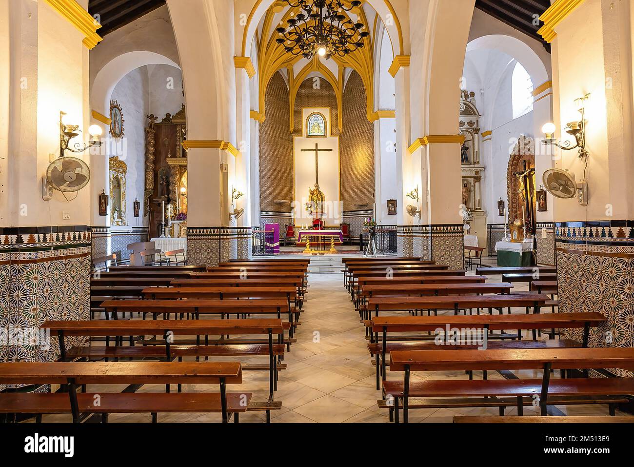 Huelva, Spanien4. Dezember 2022 Im Inneren der Gemeinde San Bartolome