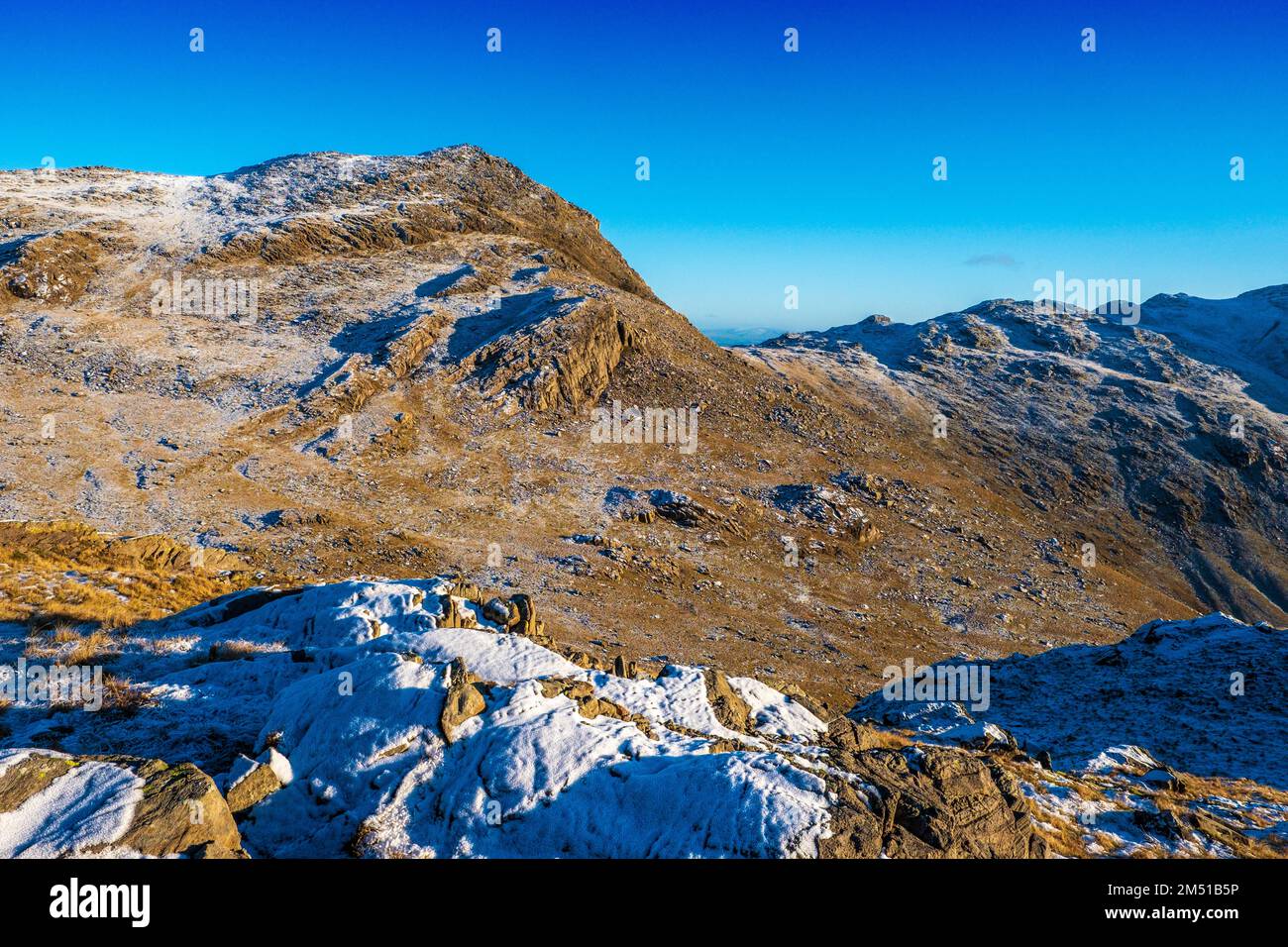 Bowfell im Winter. Lake District National Park, Cumbria, Großbritannien Stockfoto