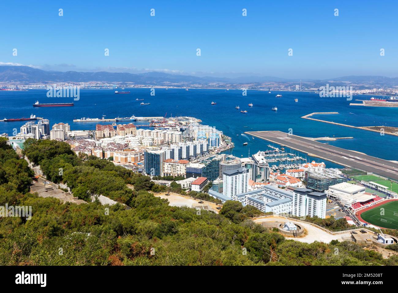 Gibraltar Kanone Kriegsverteidigungshafen Flughafen Mittelmeer Reisen Stadt reisen reisen Stockfoto
