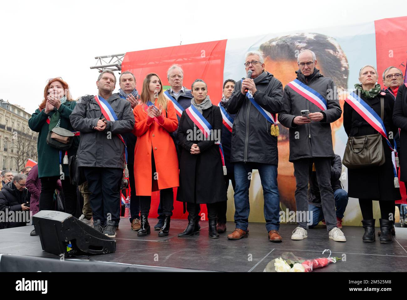 Nach der Ermordung von 3 Kurden in der Rue d'Enghein in Paris kamen mehrere tausend Demonstranten nach Paris, um ihren Zorn und ihre Trauer zum Ausdruck zu bringen. Stockfoto