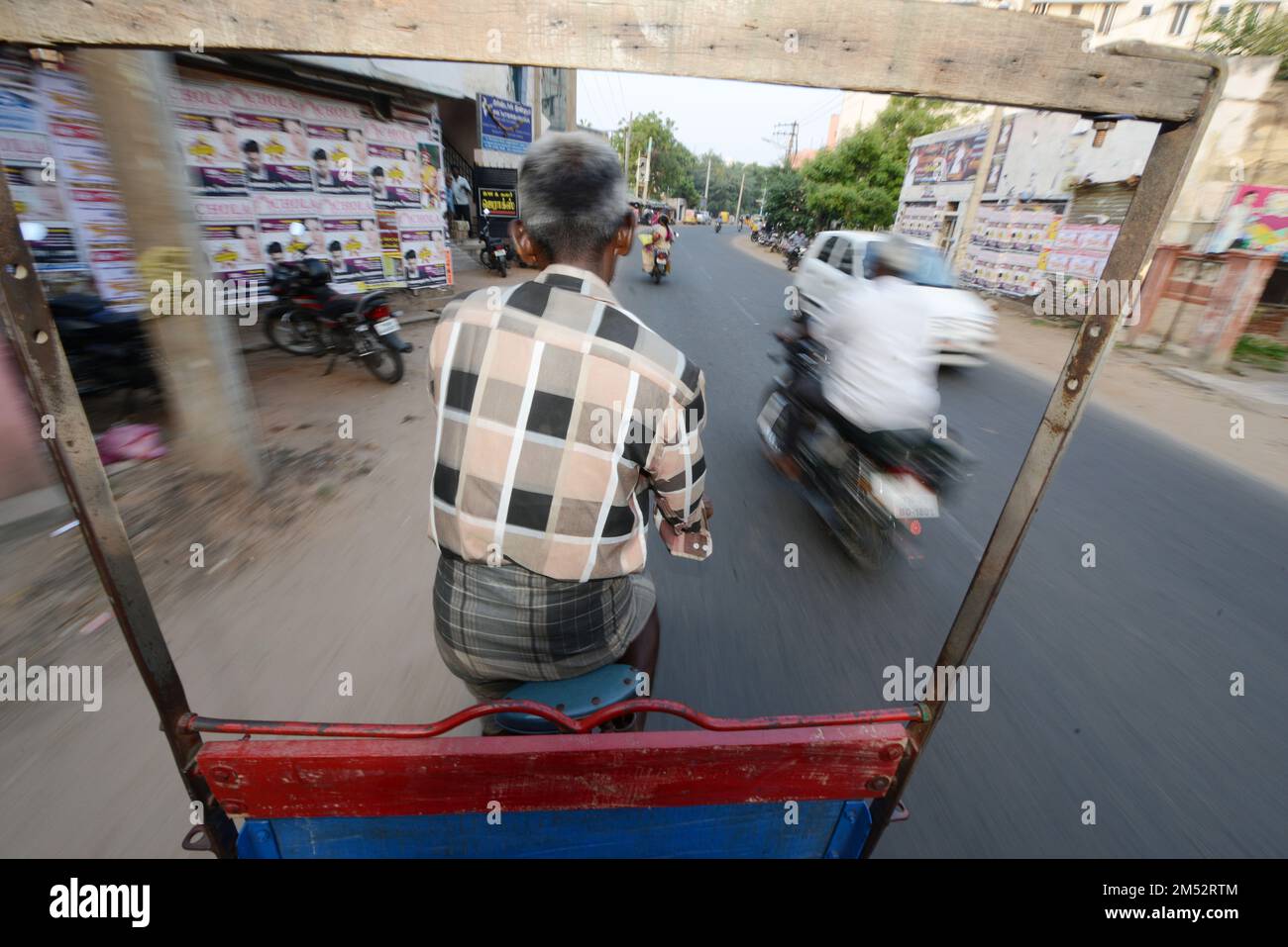 Reisen Sie auf einer Rikscha in Madurai, Tamil Nadu, Indien. Stockfoto