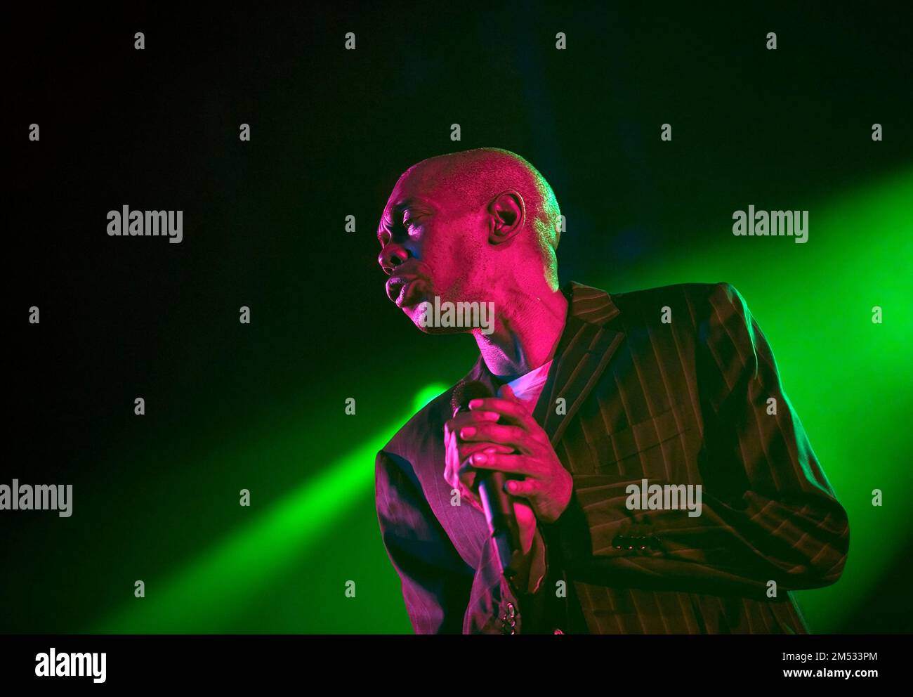 Maxi Jazz - Faithless in einem Konzert im Gelredome in Arnhem 2004. Vvbvanbree Fotografie. Stockfoto