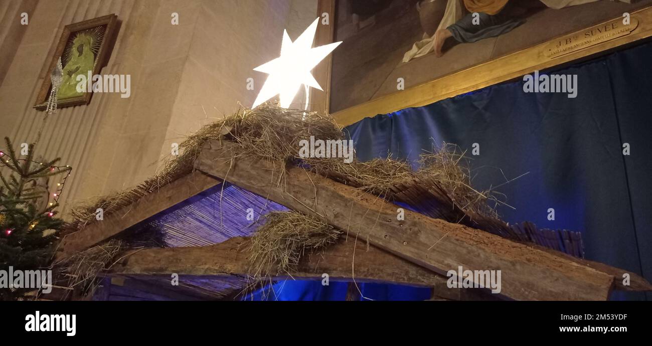 Kościół Notre-Dame-de-l’Assomption (Najświętszej Maryi Panny Wniebowziętej) – klasycystyczny Kościół w i dzielnicy Paryża (Place Maurice-Barres), jede Stockfoto