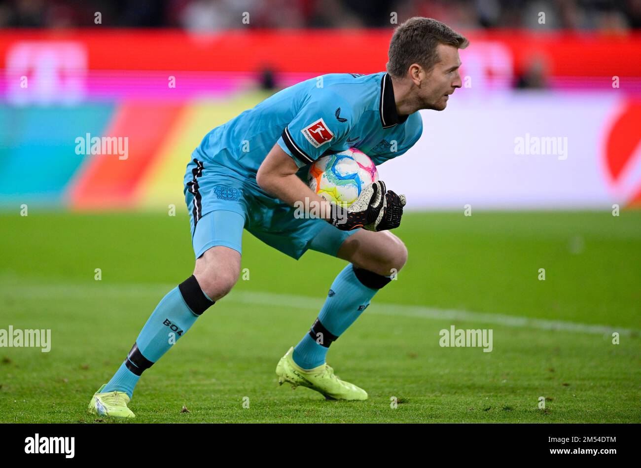 Torwart Lukas Hradecky Bayer 04 Leverkusen, Action, Fang Ball, Allianz Arena, München, Bayern, Deutschland Stockfoto