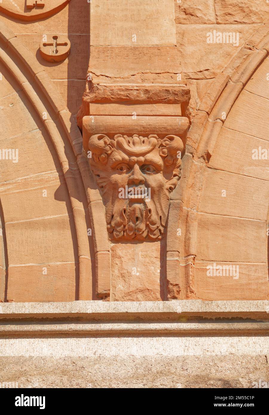 Das historische Gebäude der Society for Savings Building, Clevelands höchstes Gebäude im Jahr 1890, ist mit dem Key Tower verbunden, dem derzeit höchsten Gebäude der Stadt (2022). Stockfoto