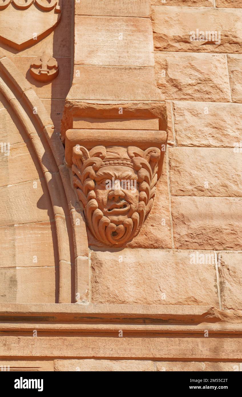 Das historische Gebäude der Society for Savings Building, Clevelands höchstes Gebäude im Jahr 1890, ist mit dem Key Tower verbunden, dem derzeit höchsten Gebäude der Stadt (2022). Stockfoto