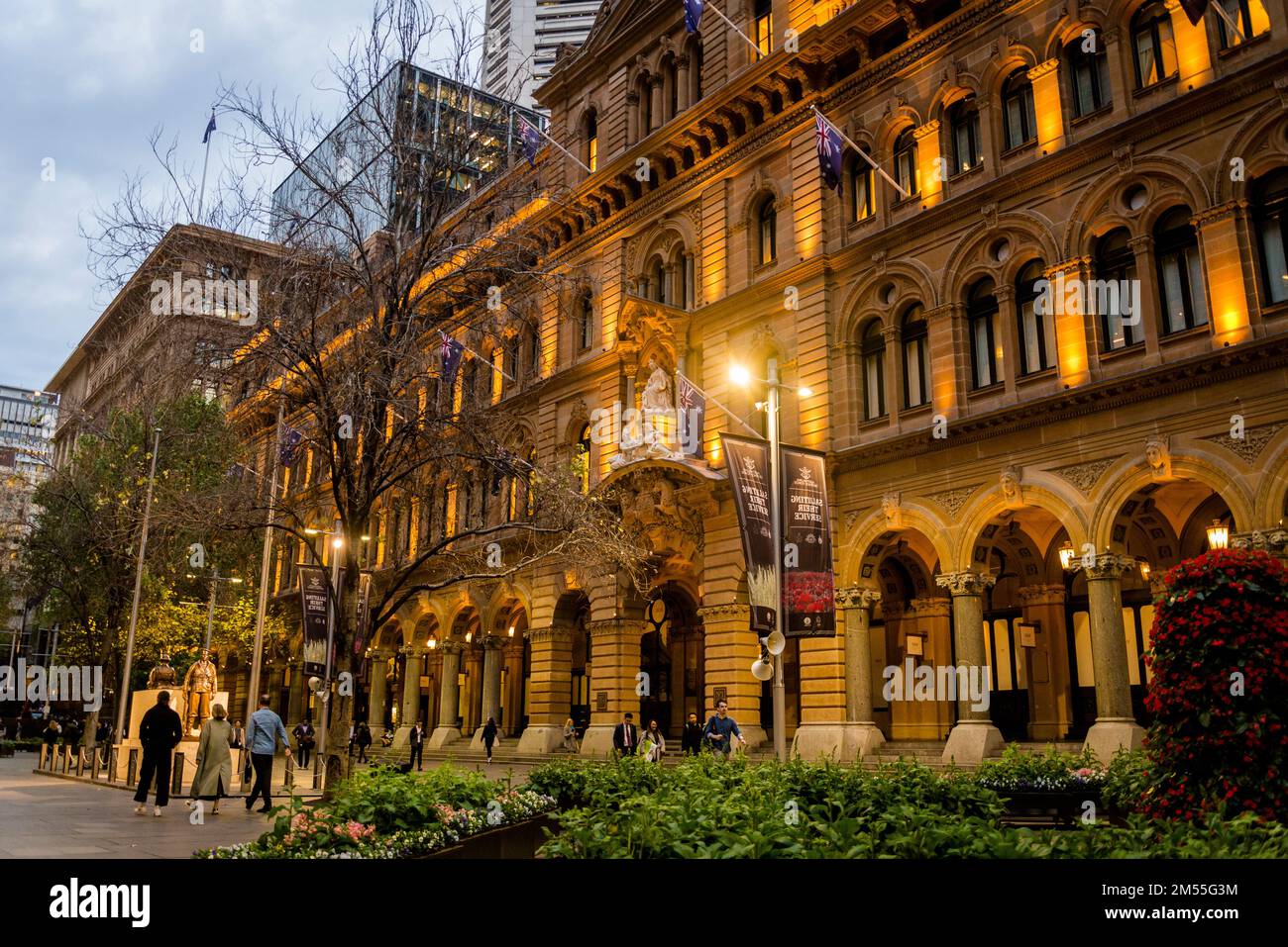 Das General Post Office (GPO, gemeinhin bekannt als Sydney GPO), ein denkmalgeschütztes Gebäude aus dem 19. Jahrhundert, das sich im Martin Place, Sydney, NSW, befindet Stockfoto