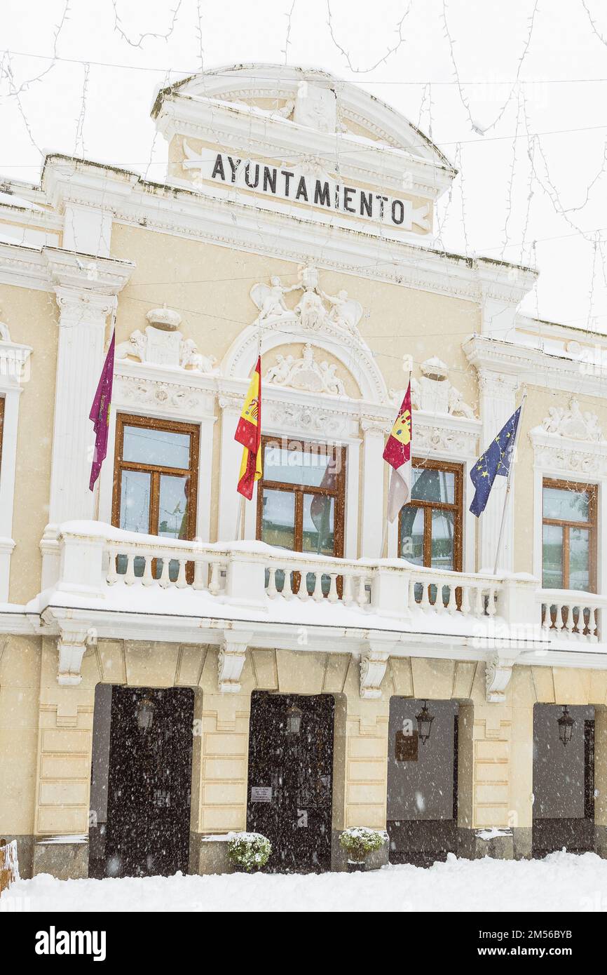 Jahrestag des Schneesturms Filomena in Guadalajara, der das ganze Land zusammenbrach und seltene Bilder in Spanien hinterließ Stockfoto