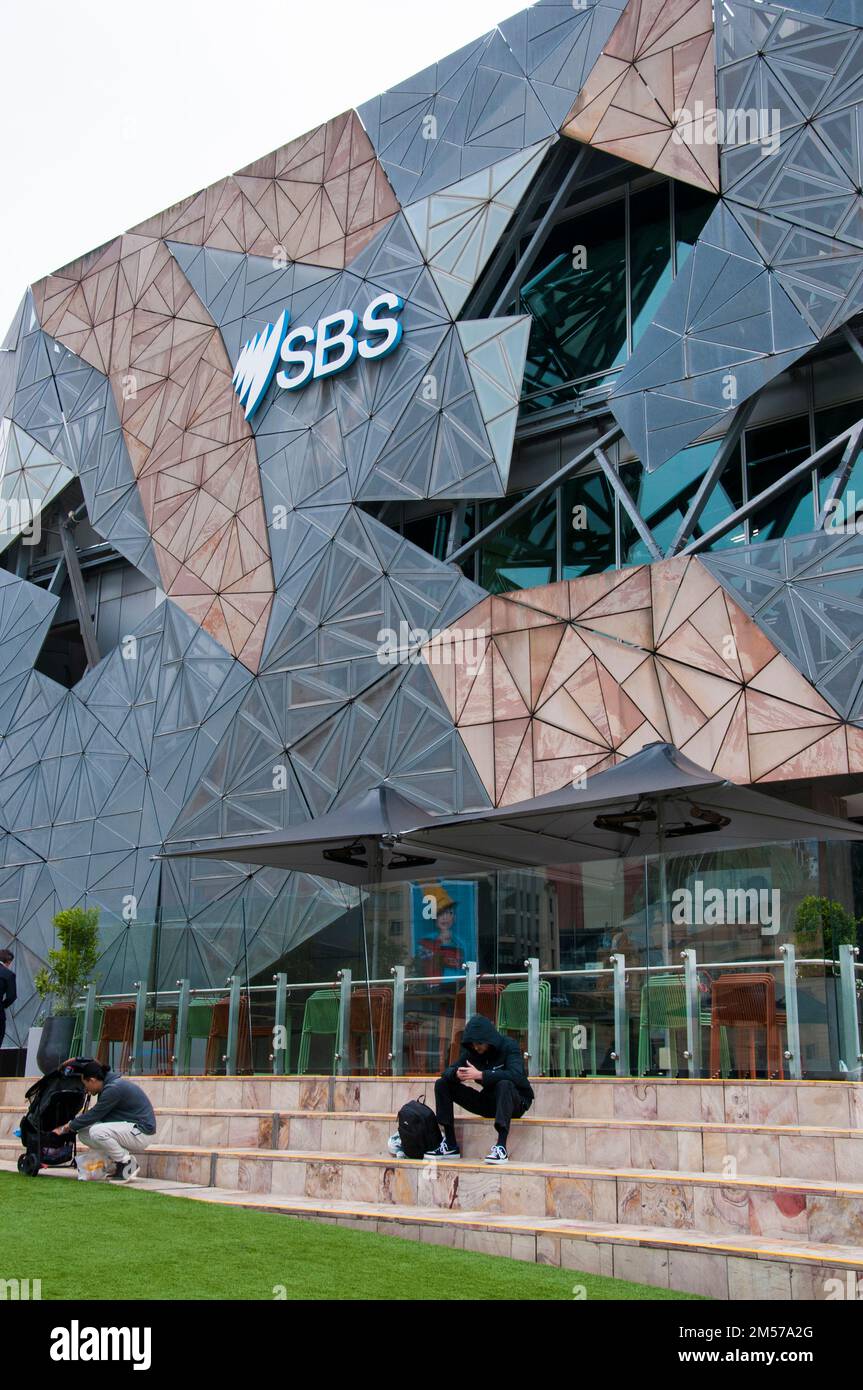 SBS, Special Broadcasting Service, Räumlichkeiten in Federation Square, Melbourne, Victoria, Australien Stockfoto