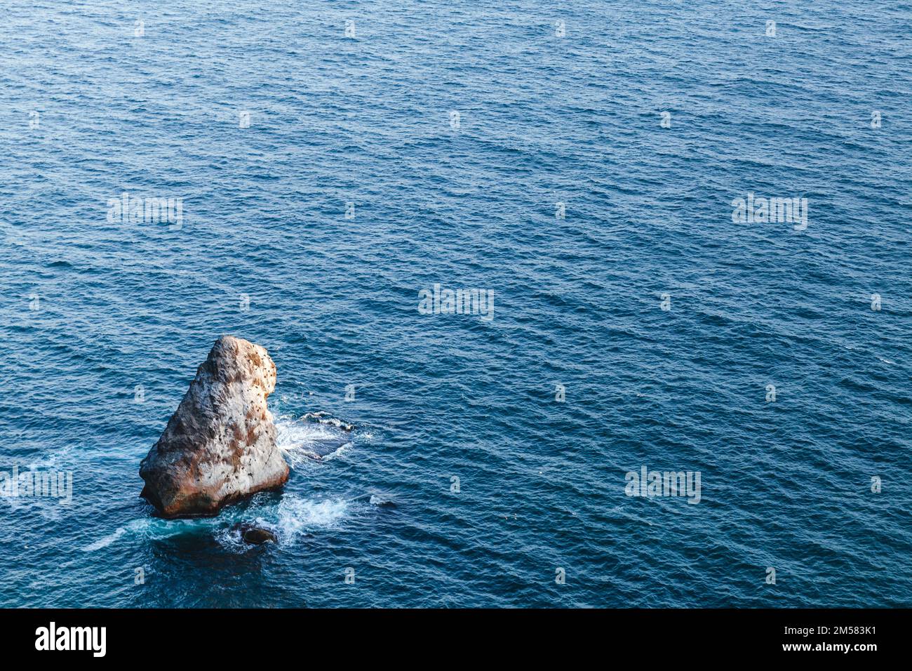 Rocky Island am Cape Fiolent, Sewastopol, Krim. Küstenlandschaft des Schwarzen Meeres Stockfoto