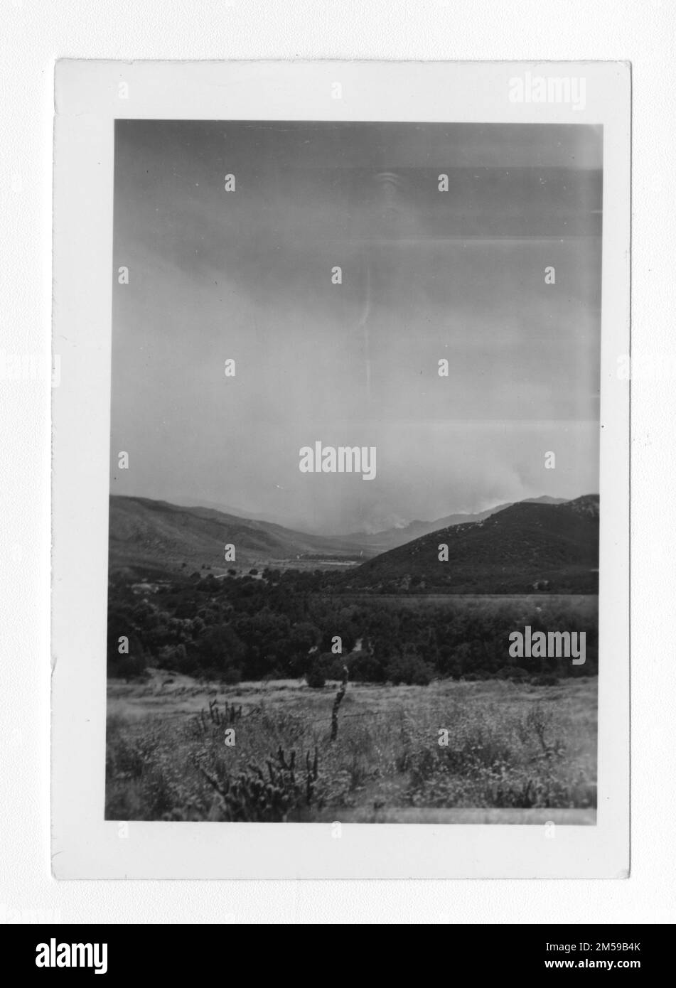 Originaltitel: "Feuer". 1936 - 1942. Pazifikregion (Riverside, Kalifornien). Fotodruck. Innenministerium. Büro für Indianerangelegenheiten. Missionsbehörde. 11/15/1920-6/17/1946. Fotos Stockfoto