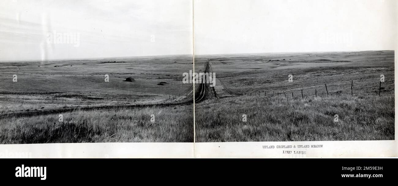 Lieu Lands: Bergregion und Wiese, Gebiet D #2. Central Plains Region (Kansas City, MO). Fotodruck. Innenministerium. Büro für Indianerangelegenheiten. Aberdeen Area Office. Fort Berthold Agency. 1949-. Fotos Stockfoto