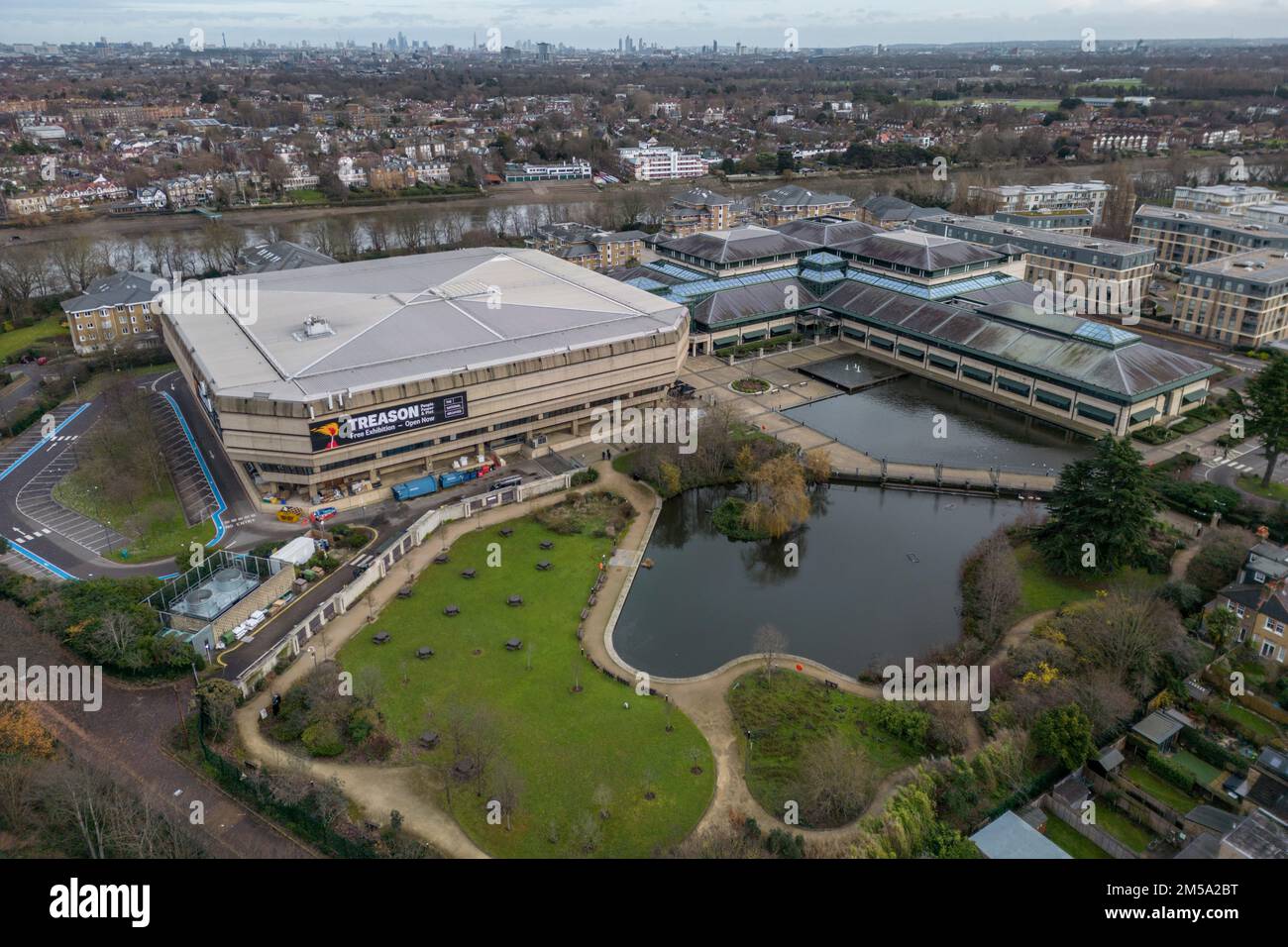 Das National Archives in Kew, West London, Großbritannien aus der Vogelperspektive. Stockfoto